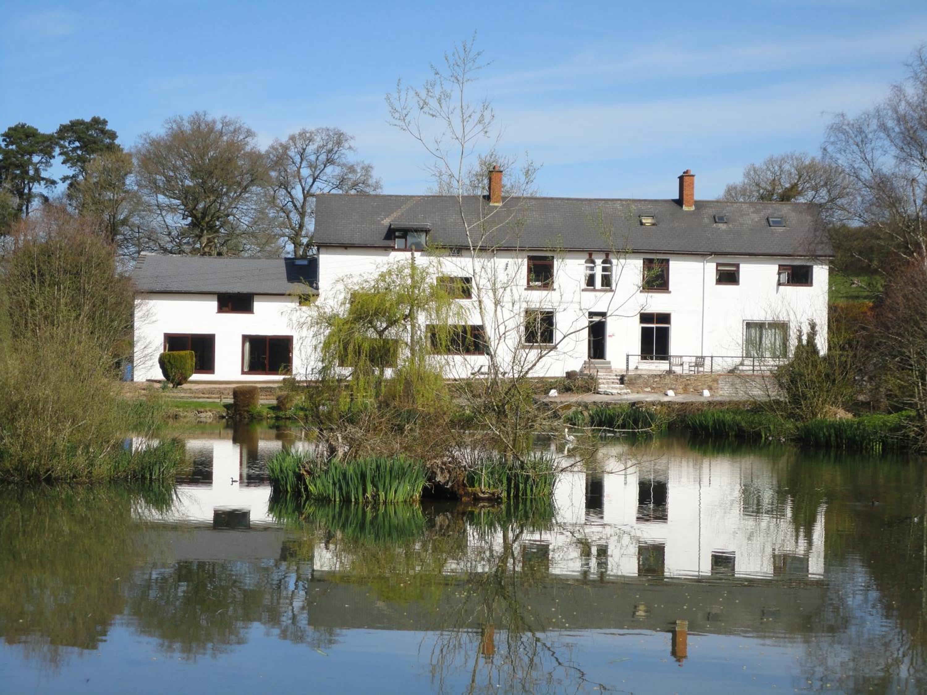 Hotel Three Wells B&B - Image 1