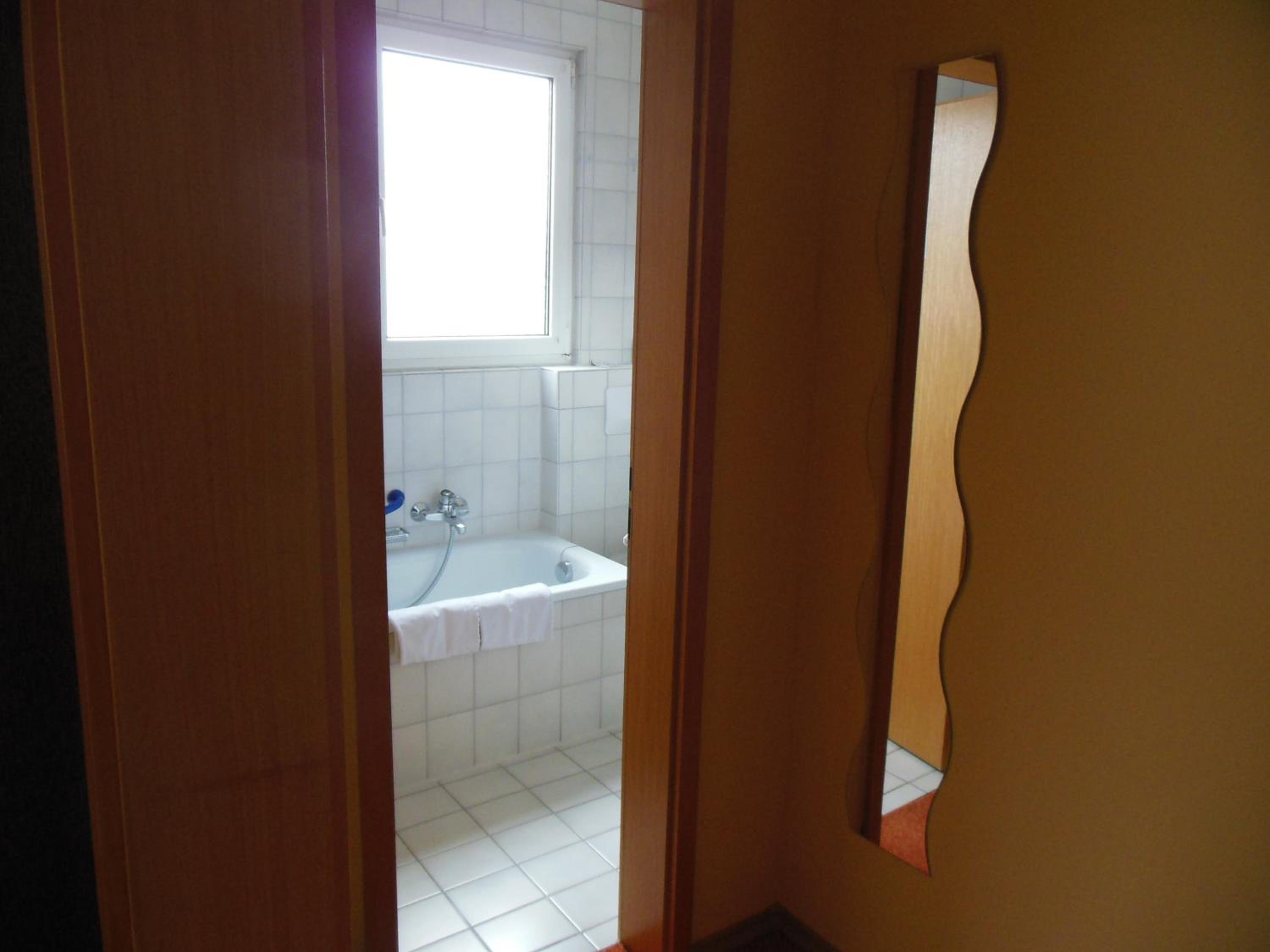 Photo 50