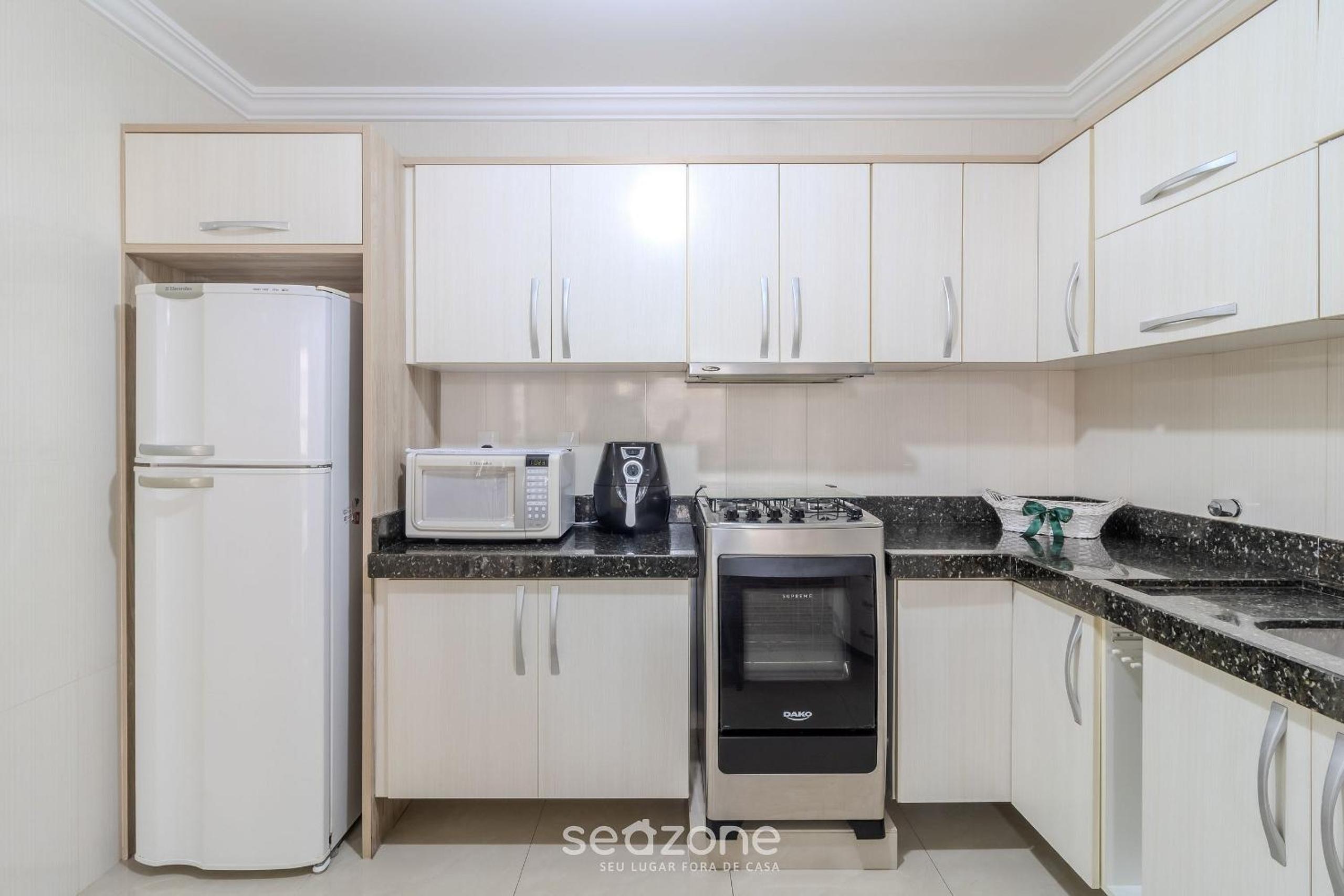 2BR full apt beachfront – ESE0102