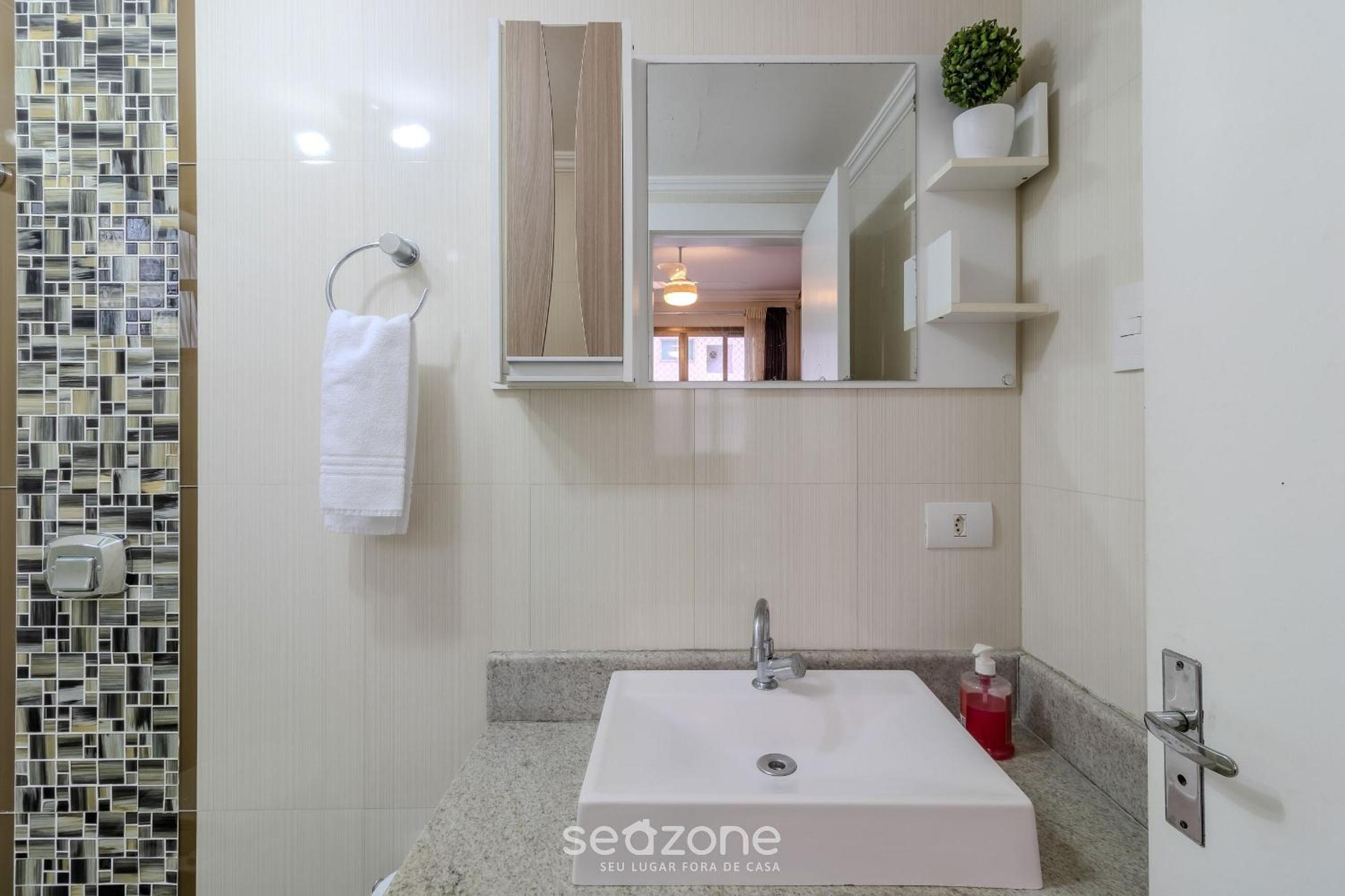 2BR full apt beachfront – ESE0102
