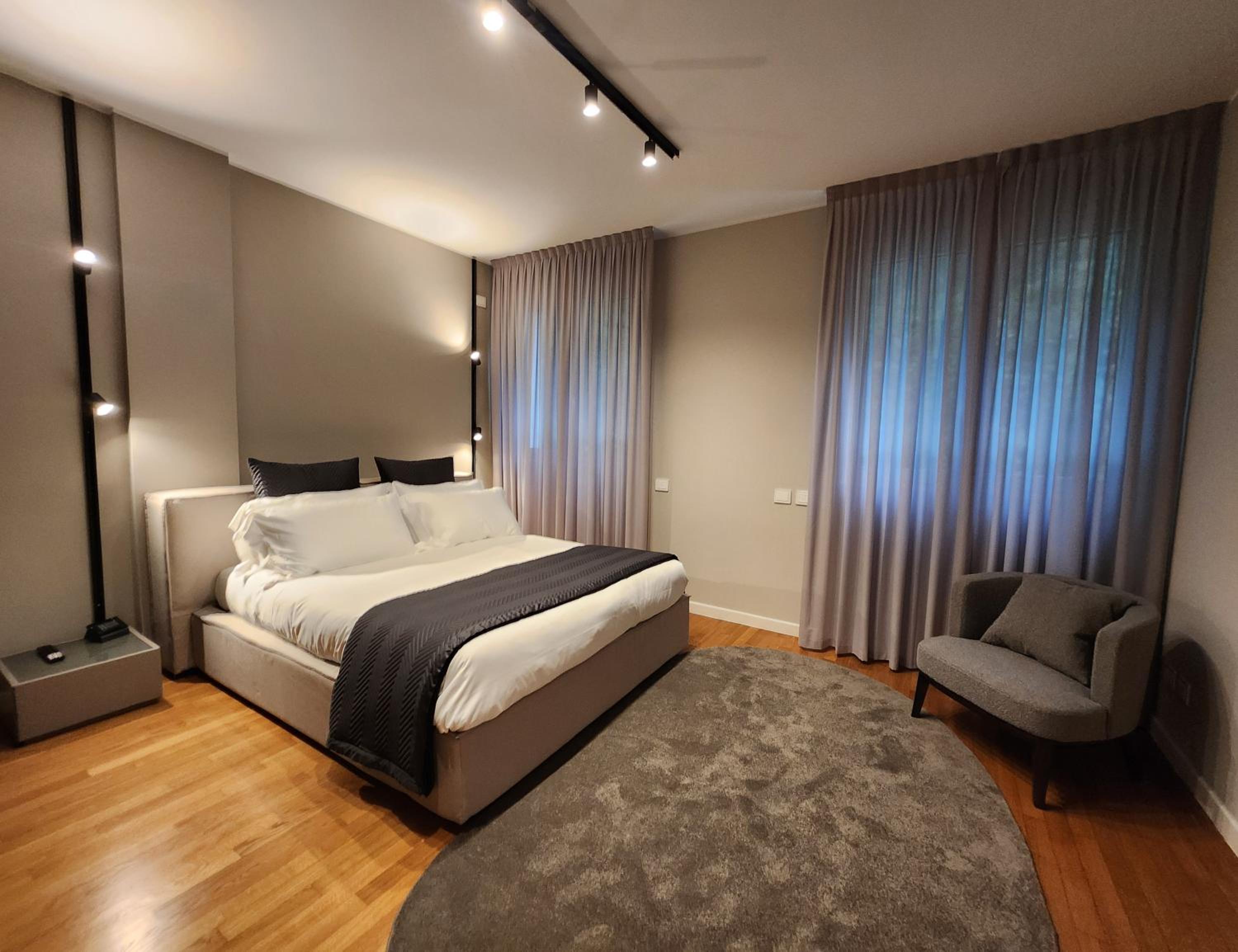 Borgo Vico Luxury Suites - by MyHomeInComo