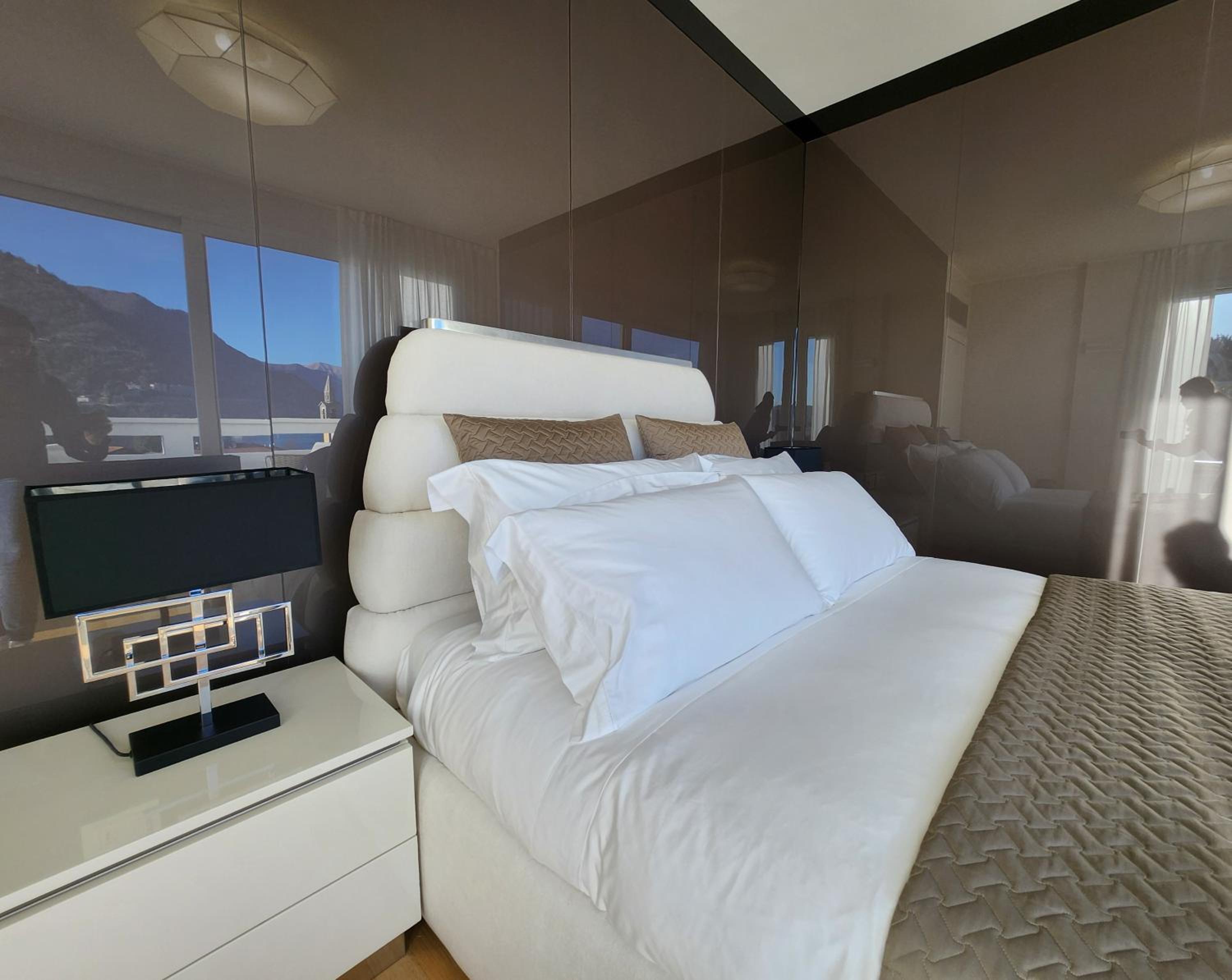 Borgo Vico Luxury Suites - by MyHomeInComo