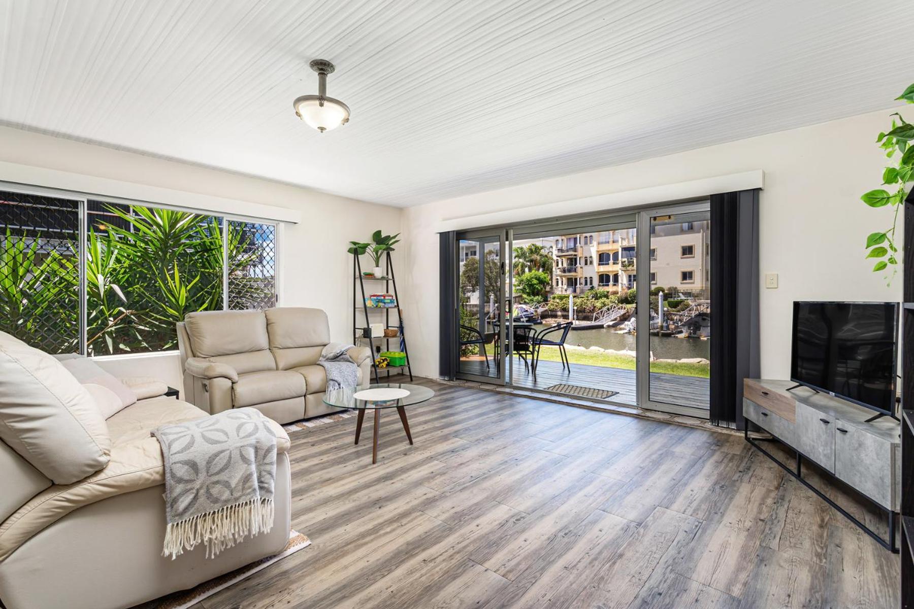 Canal Luxury Living & Boat Ramp