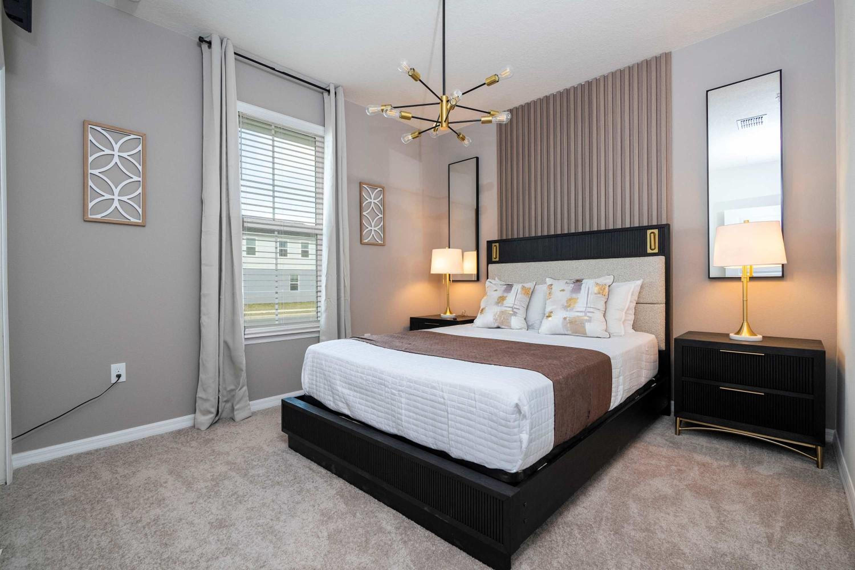 Luxury Private Pool & Themed Rooms Close to Disney 1282