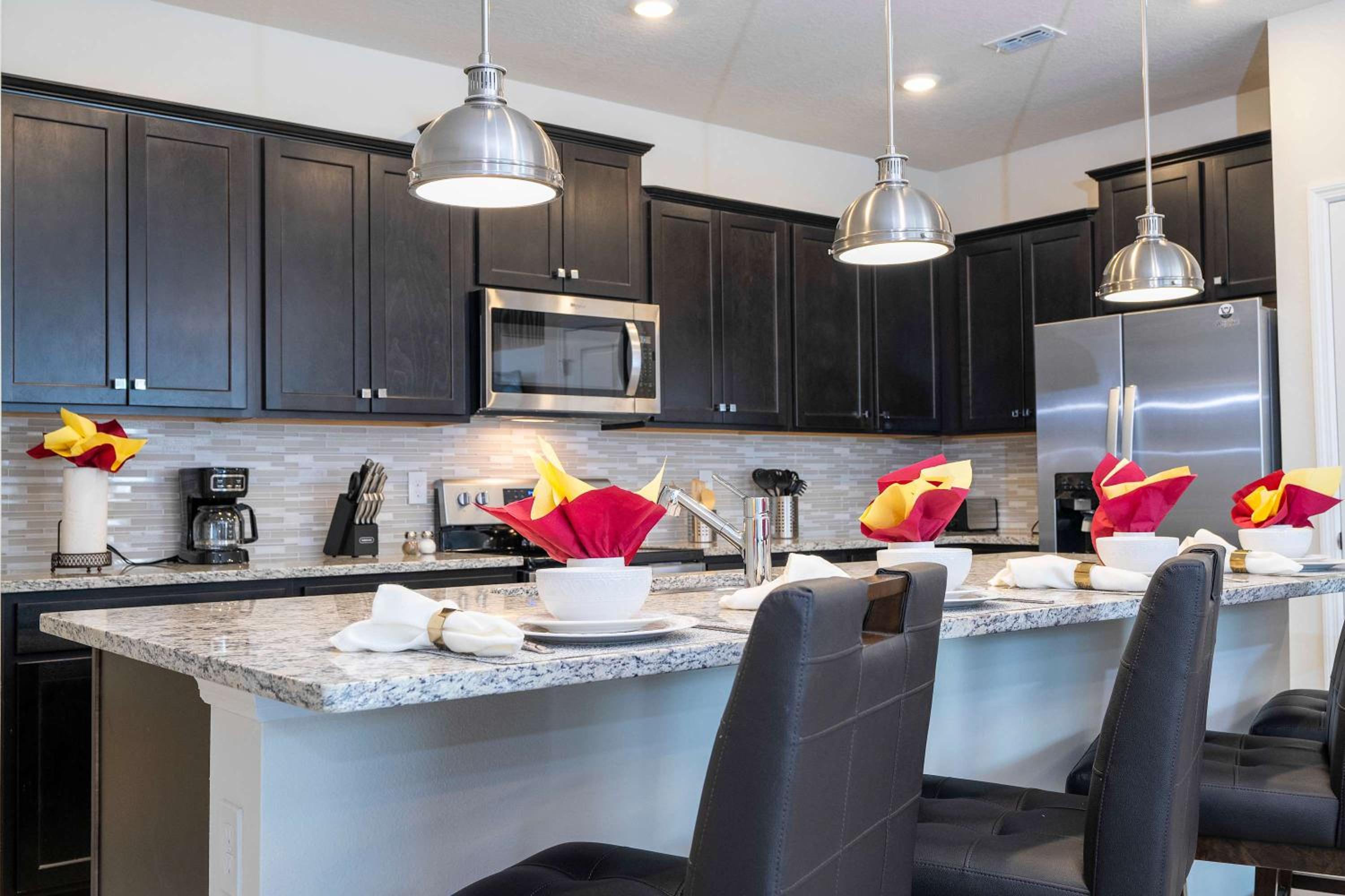 Luxury Private Pool & Themed Rooms Close to Disney 1282