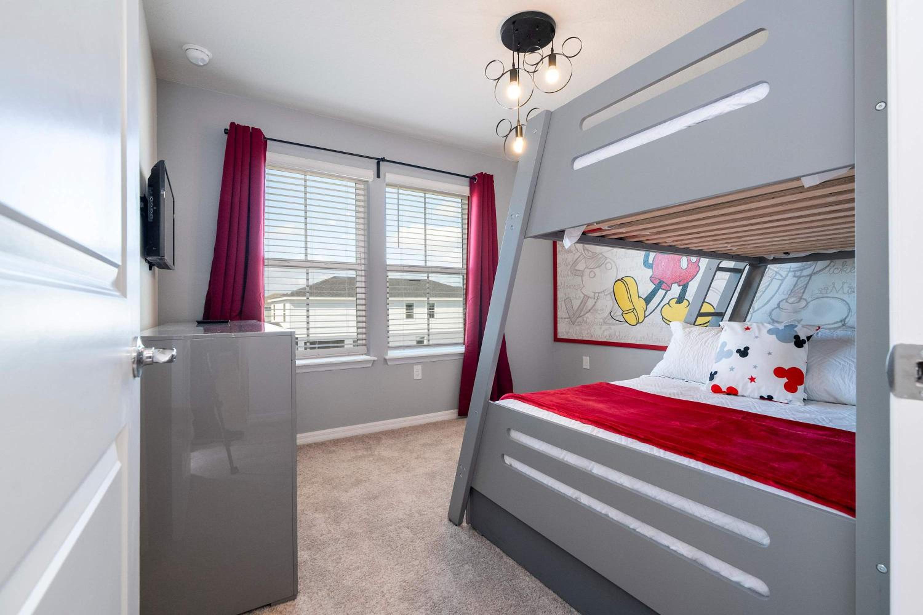 Luxury Private Pool & Themed Rooms Close to Disney 1282