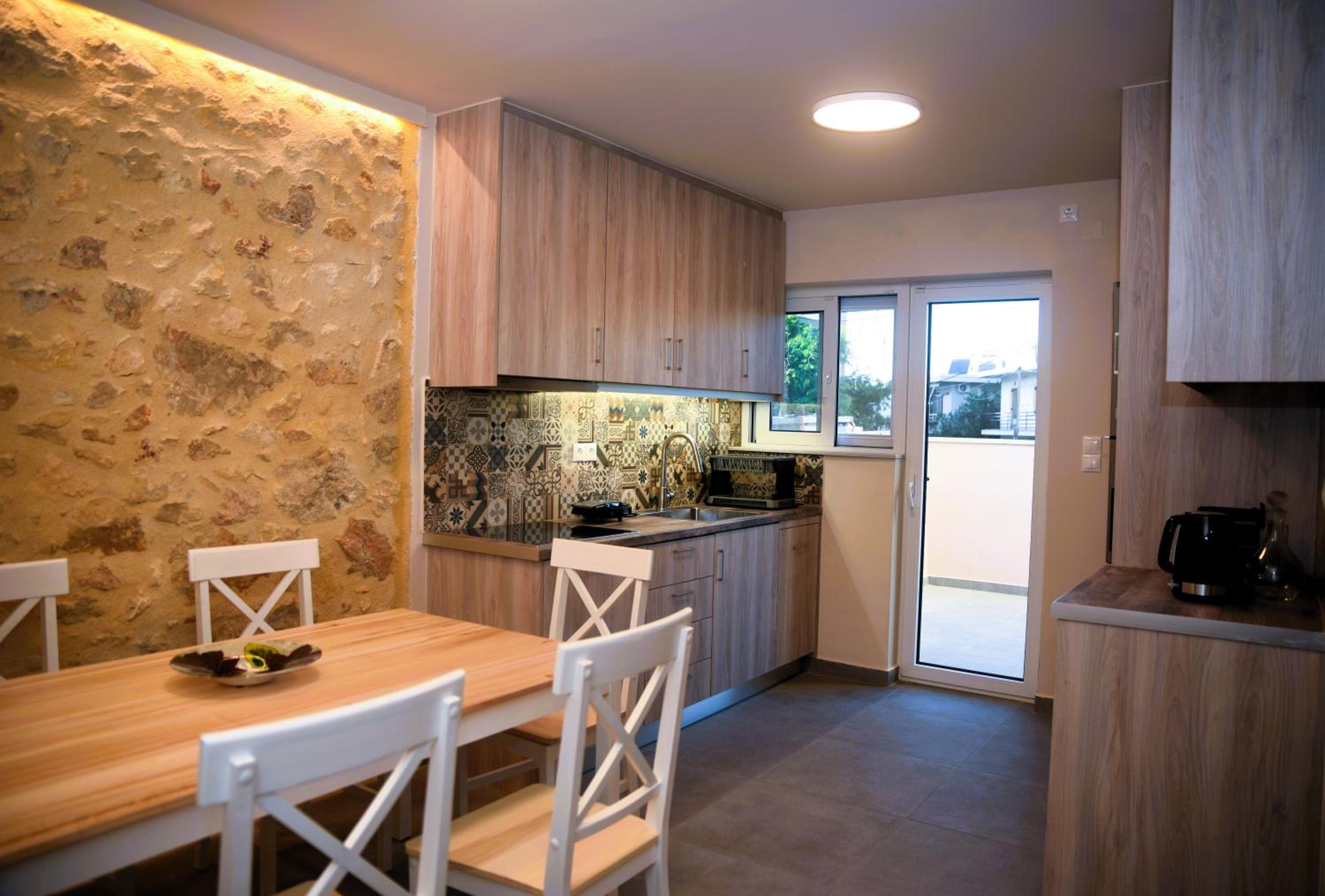 Filoxenia Private 2BR Stone House Patio & Parking