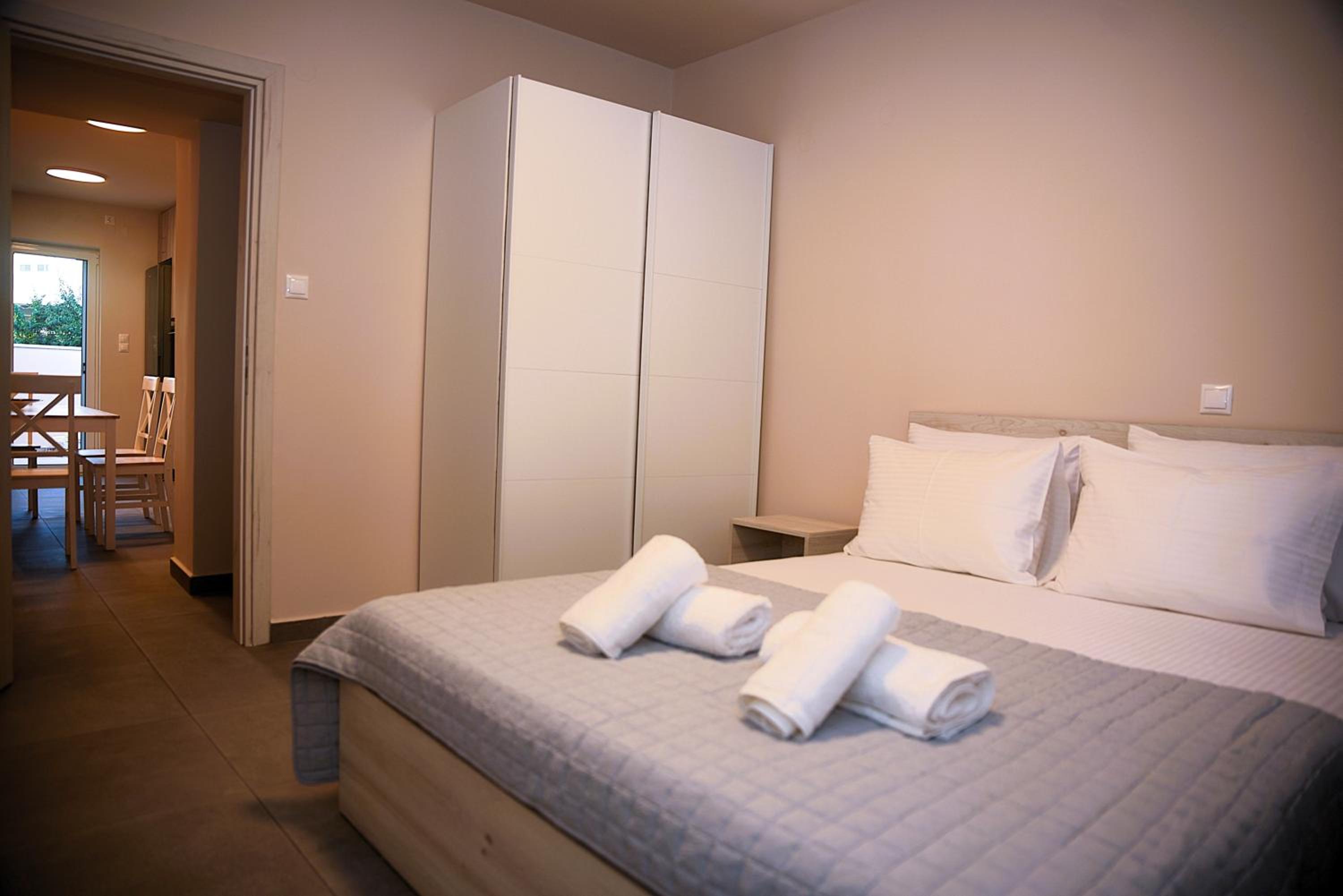Filoxenia Private 2BR Stone House Patio & Parking