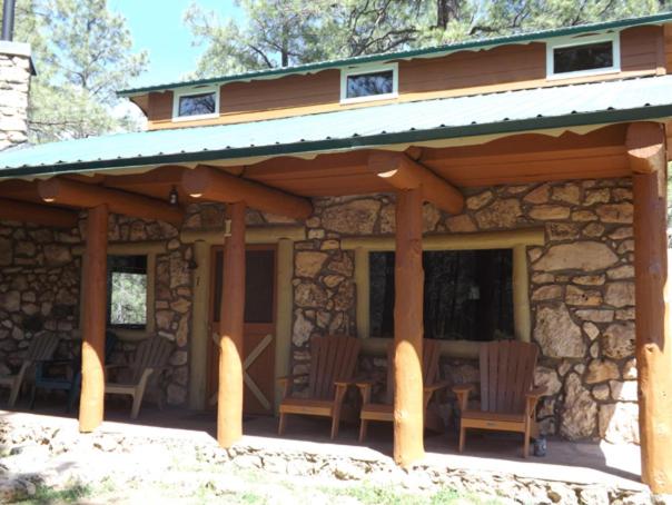 Arizona Mountain Inn & Cabins