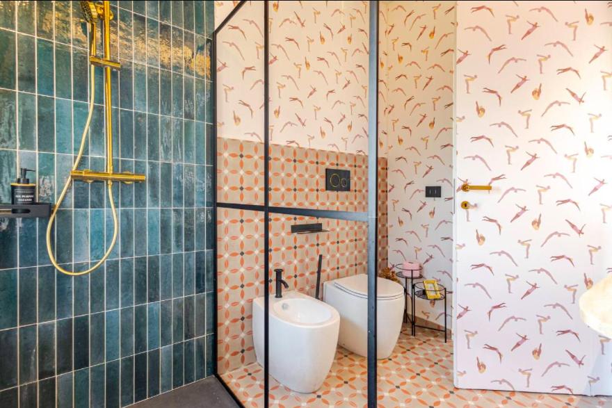 Dolce Lava - Luxury LavaStone Suite