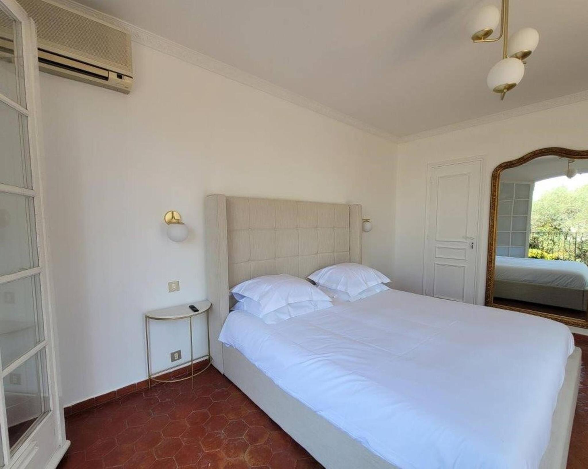 Juan les pins : Villa de charme avec piscine