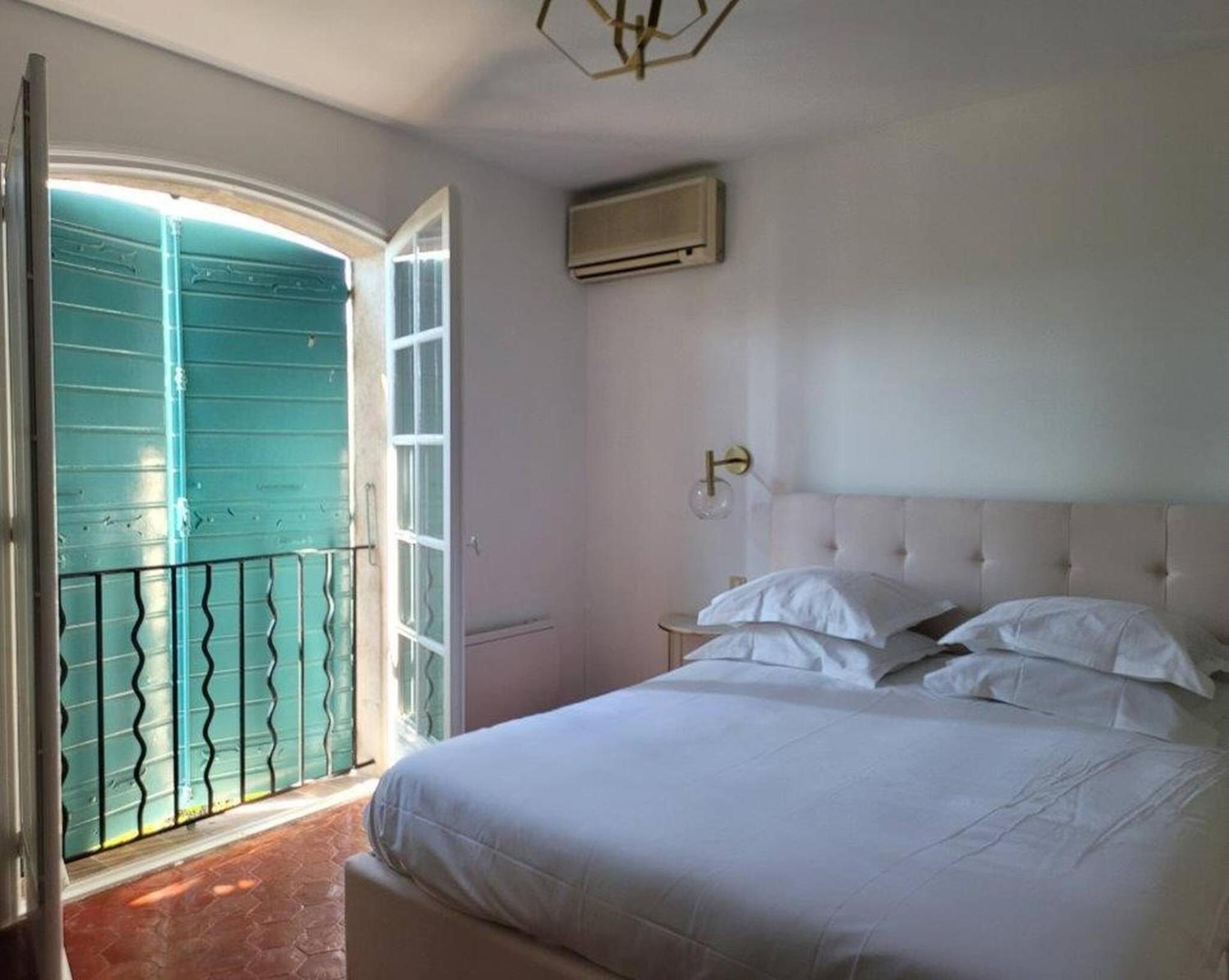 Juan les pins : Villa de charme avec piscine