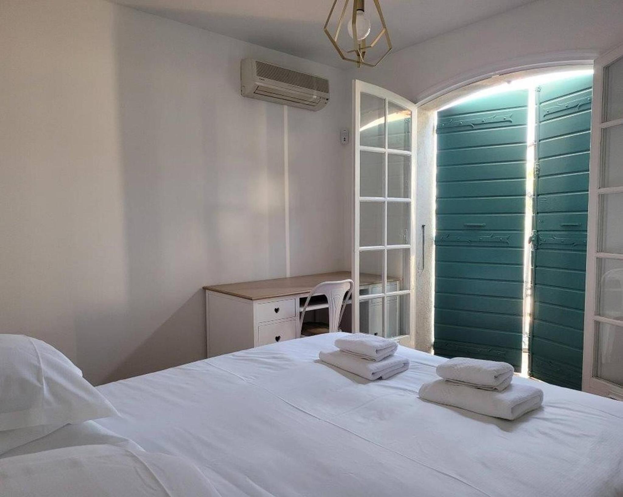 Juan les pins : Villa de charme avec piscine