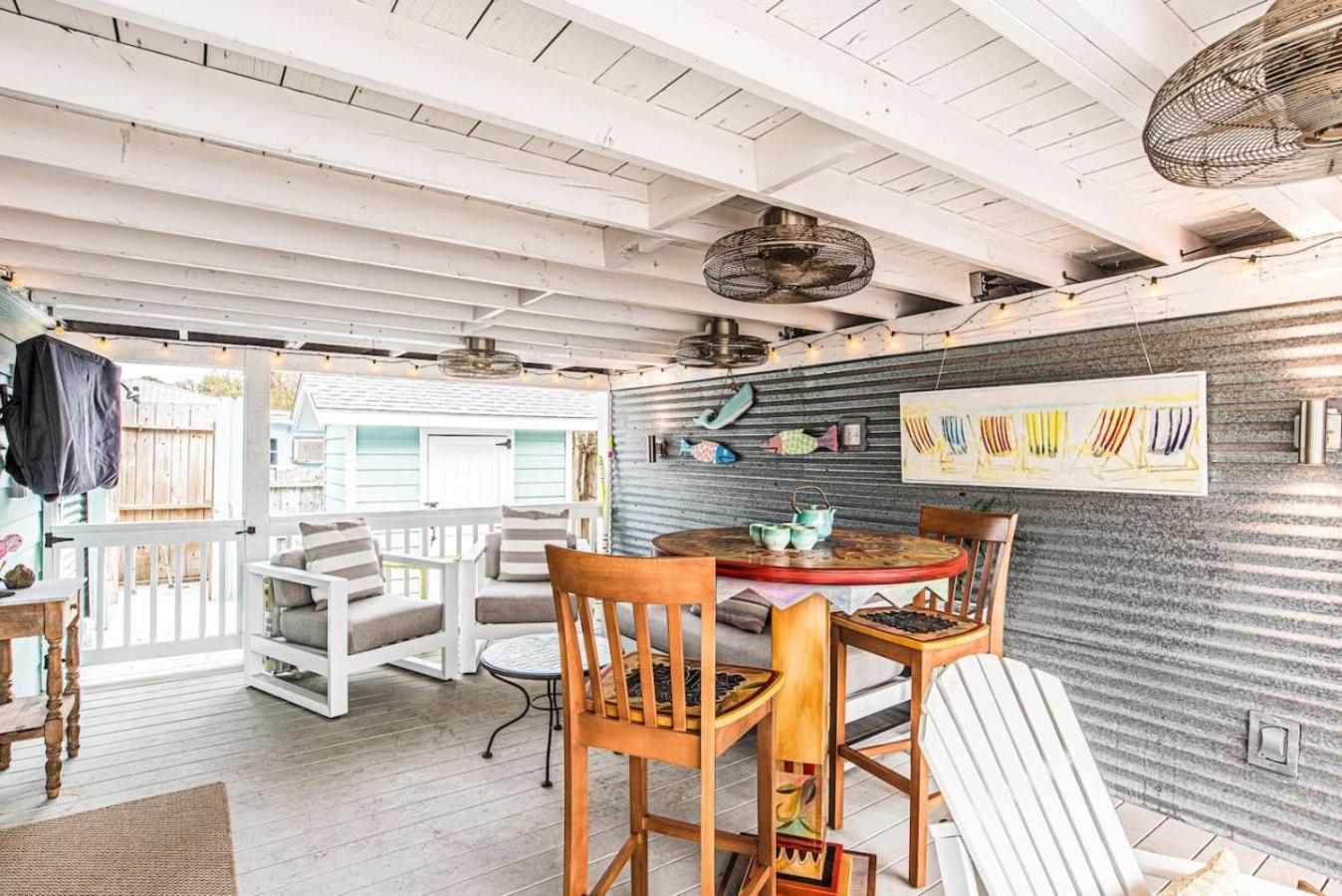 A Wave From It All in Laguna Beach Large Patio Sleeps 4 Dog Ok