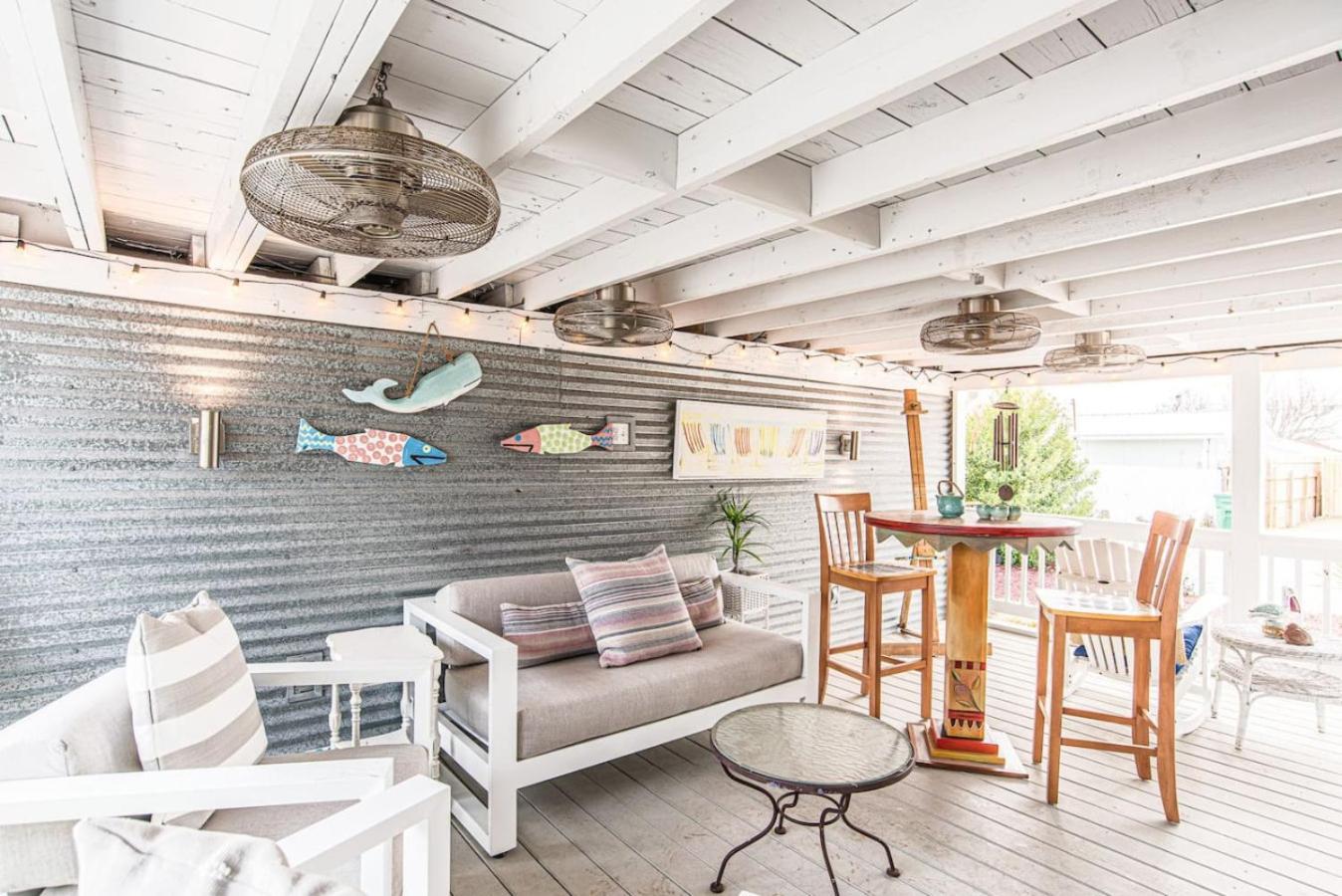 A Wave From It All in Laguna Beach Large Patio Sleeps 4 Dog Ok
