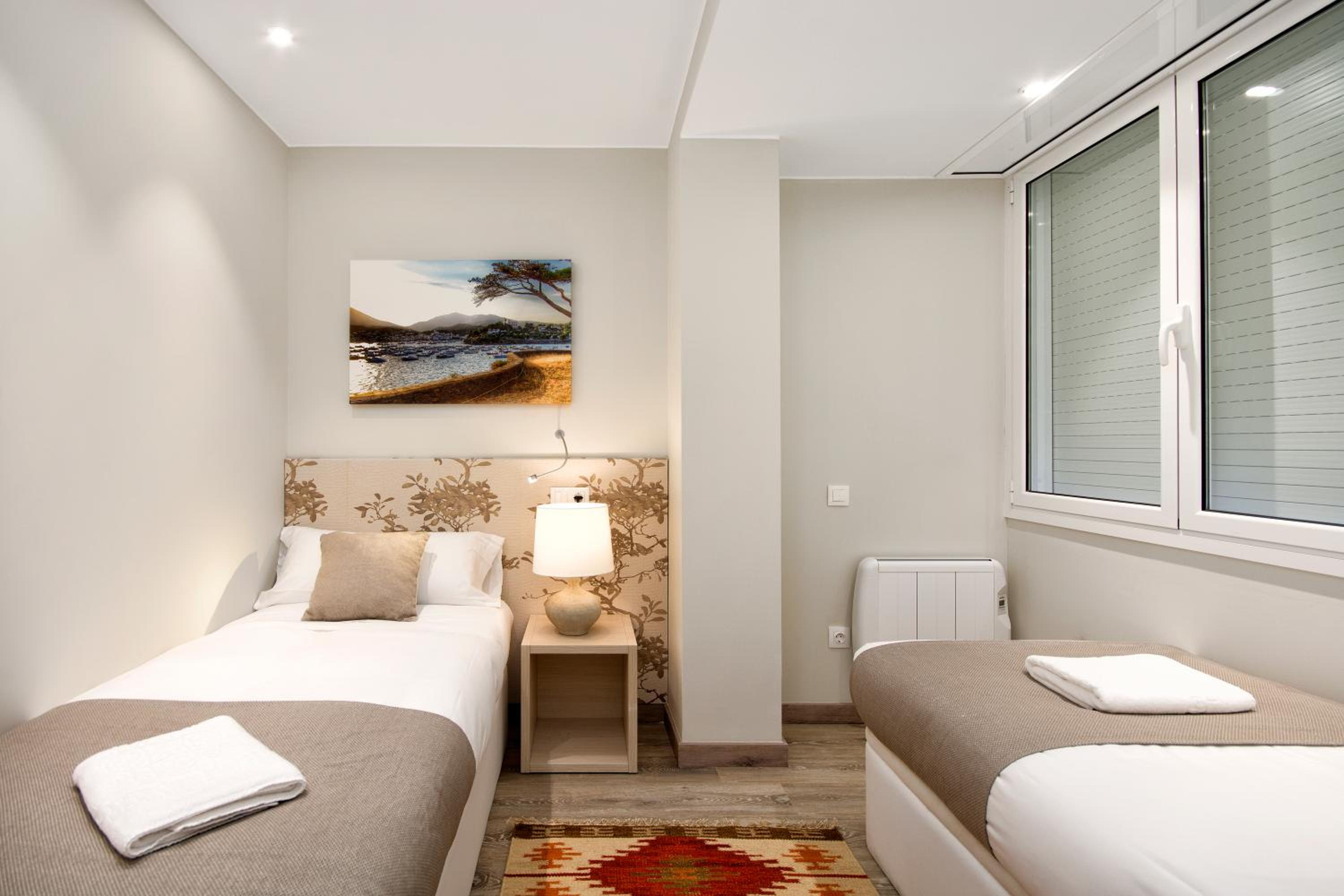 Eixample Building Apartments by Mercedes Heritage