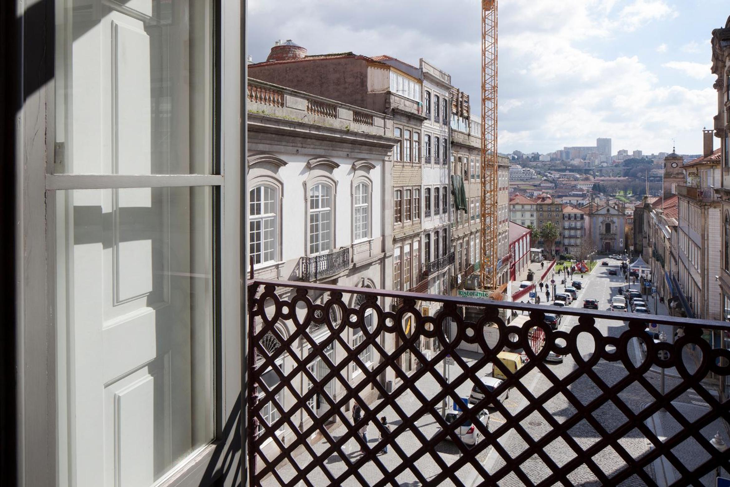 Cale Guest House en Porto — balance & terrace