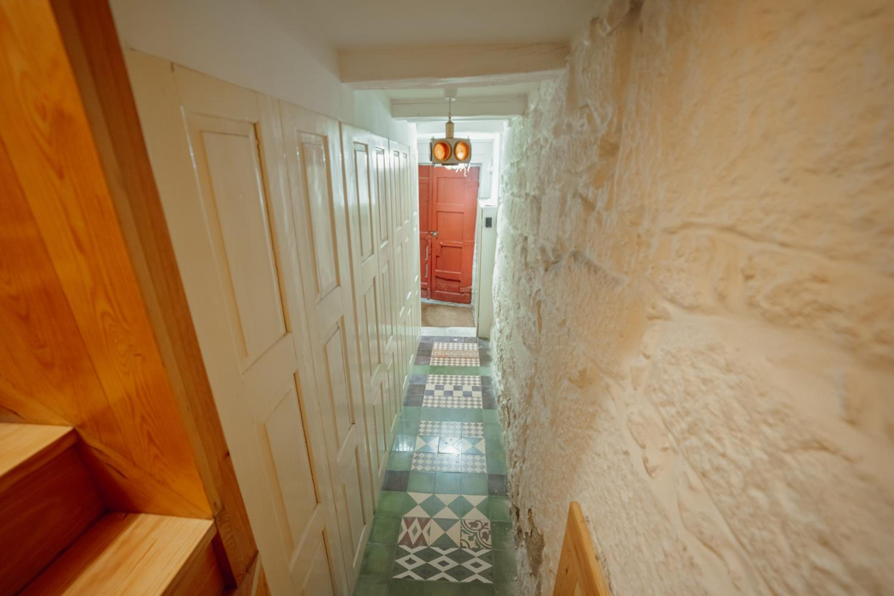 Historical Duplex by Hosty