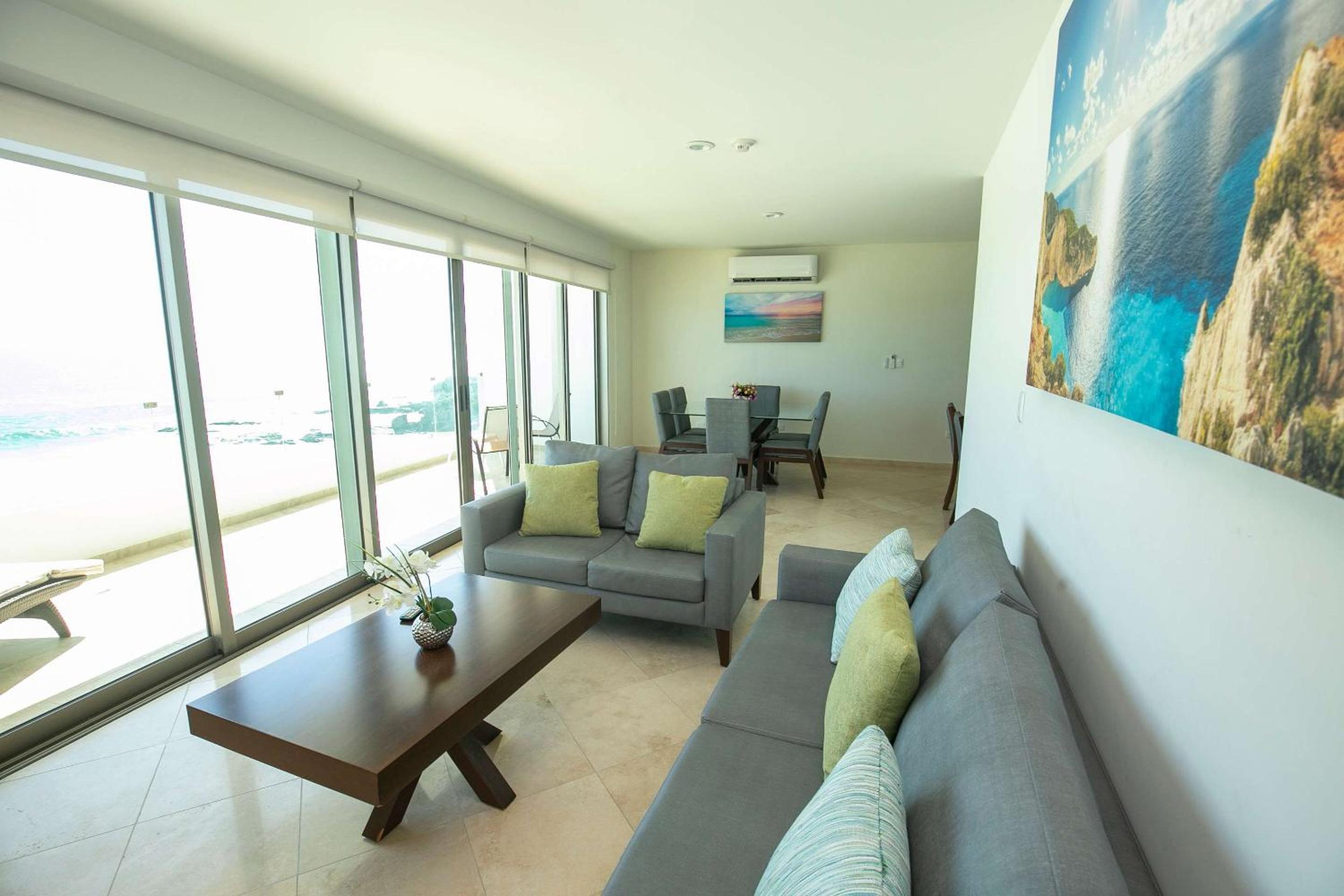 Elegant Condo at Playa Brujas with Ocean View