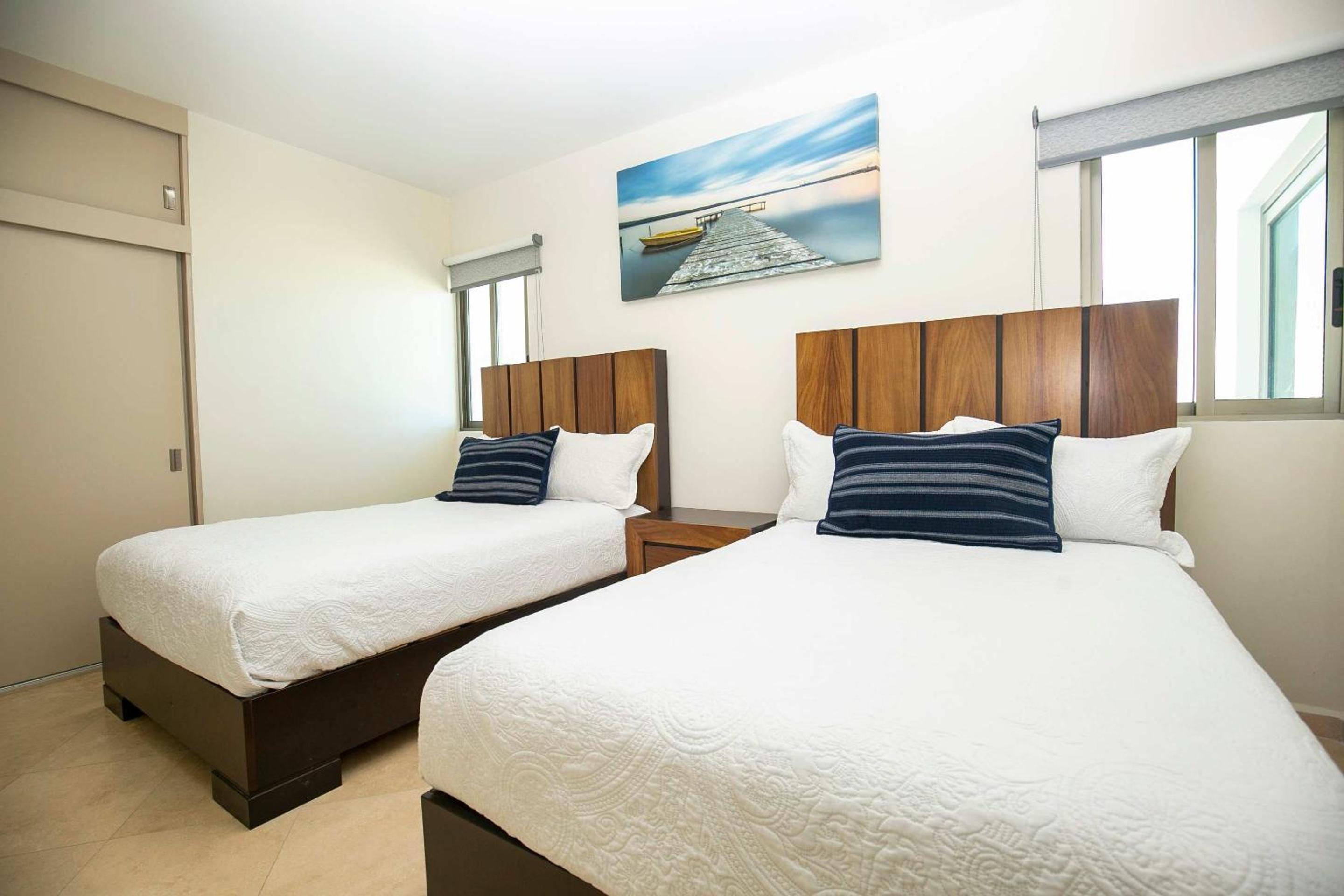 Elegant Condo at Playa Brujas with Ocean View