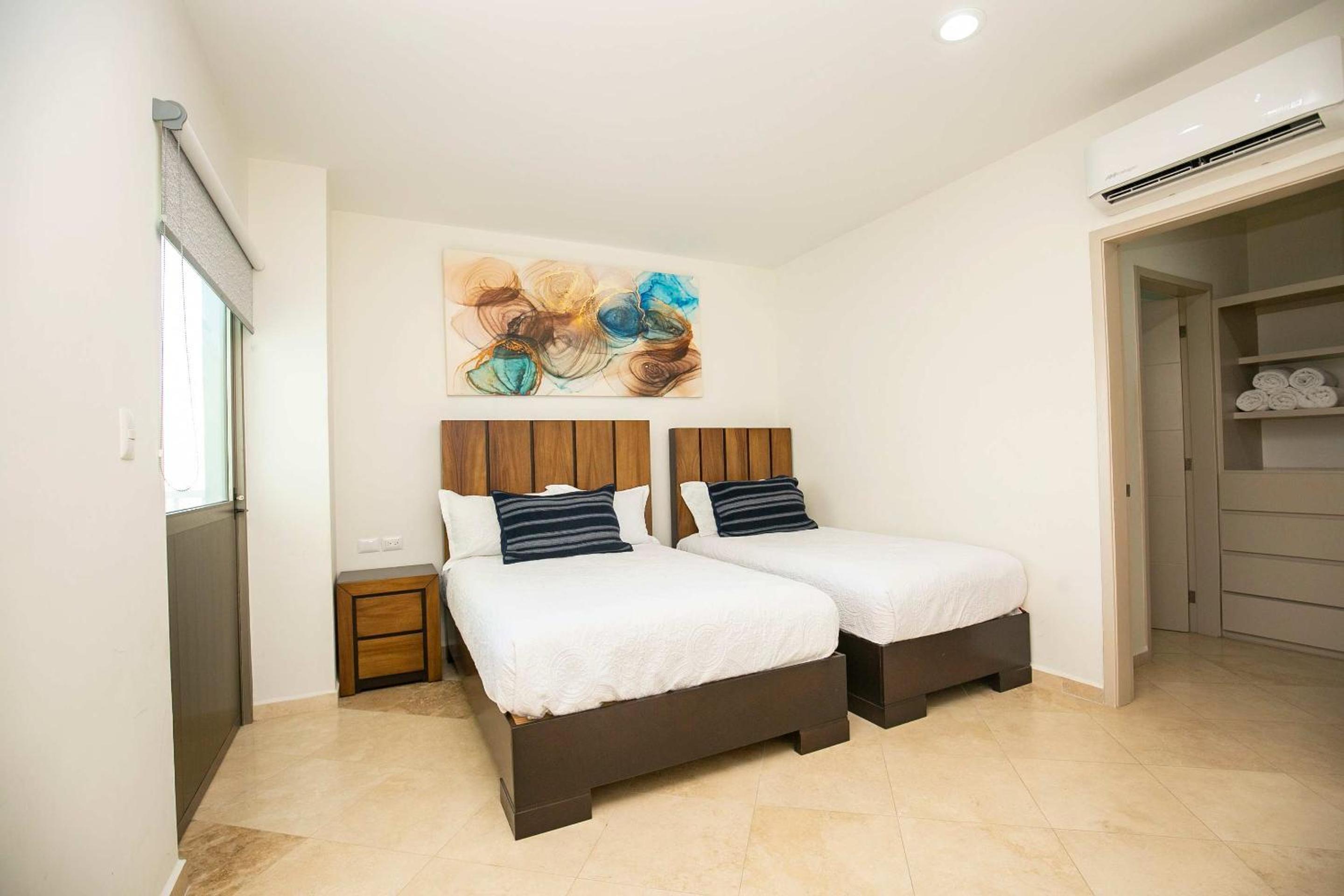 Elegant Condo at Playa Brujas with Ocean View