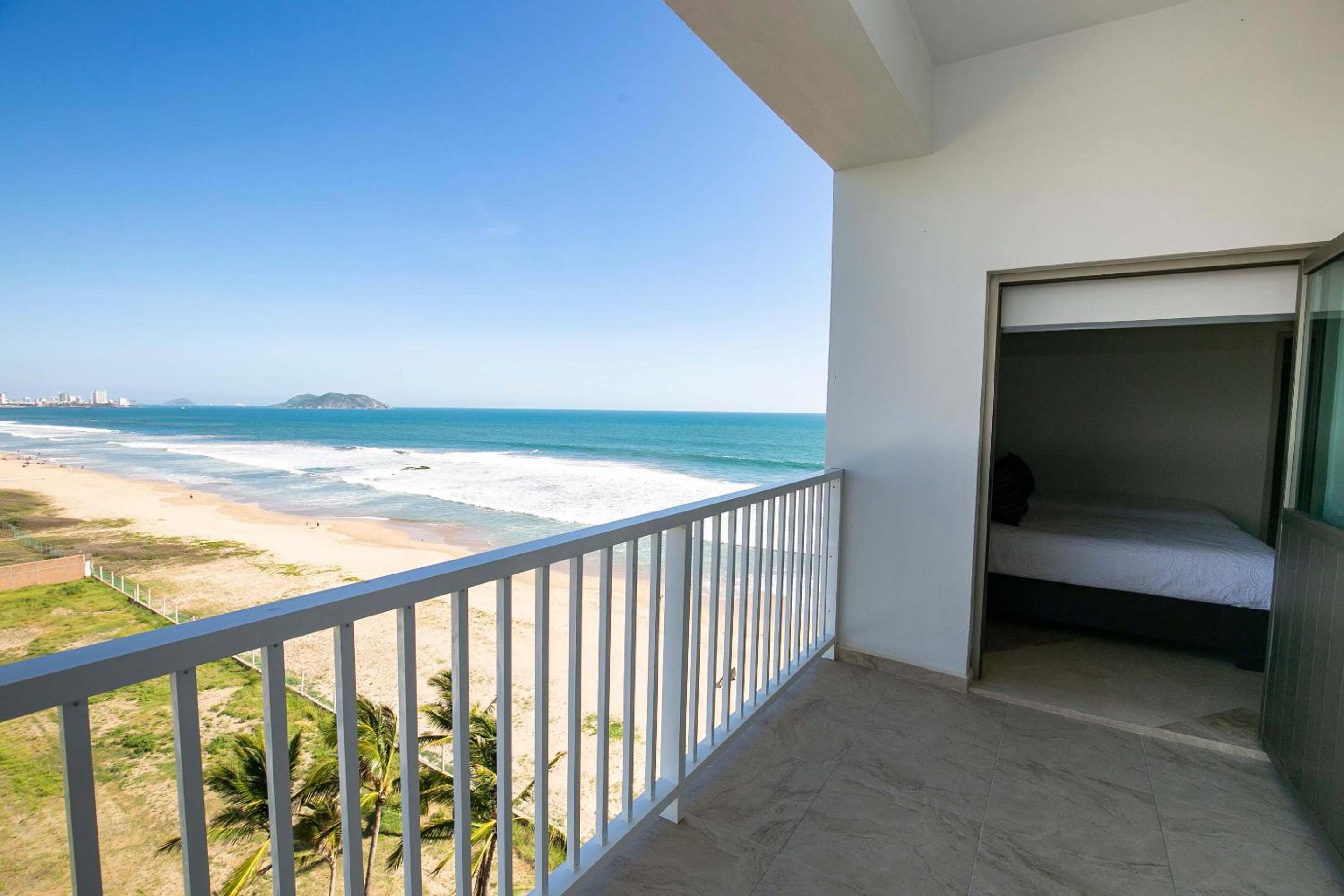 Elegant Condo at Playa Brujas with Ocean View