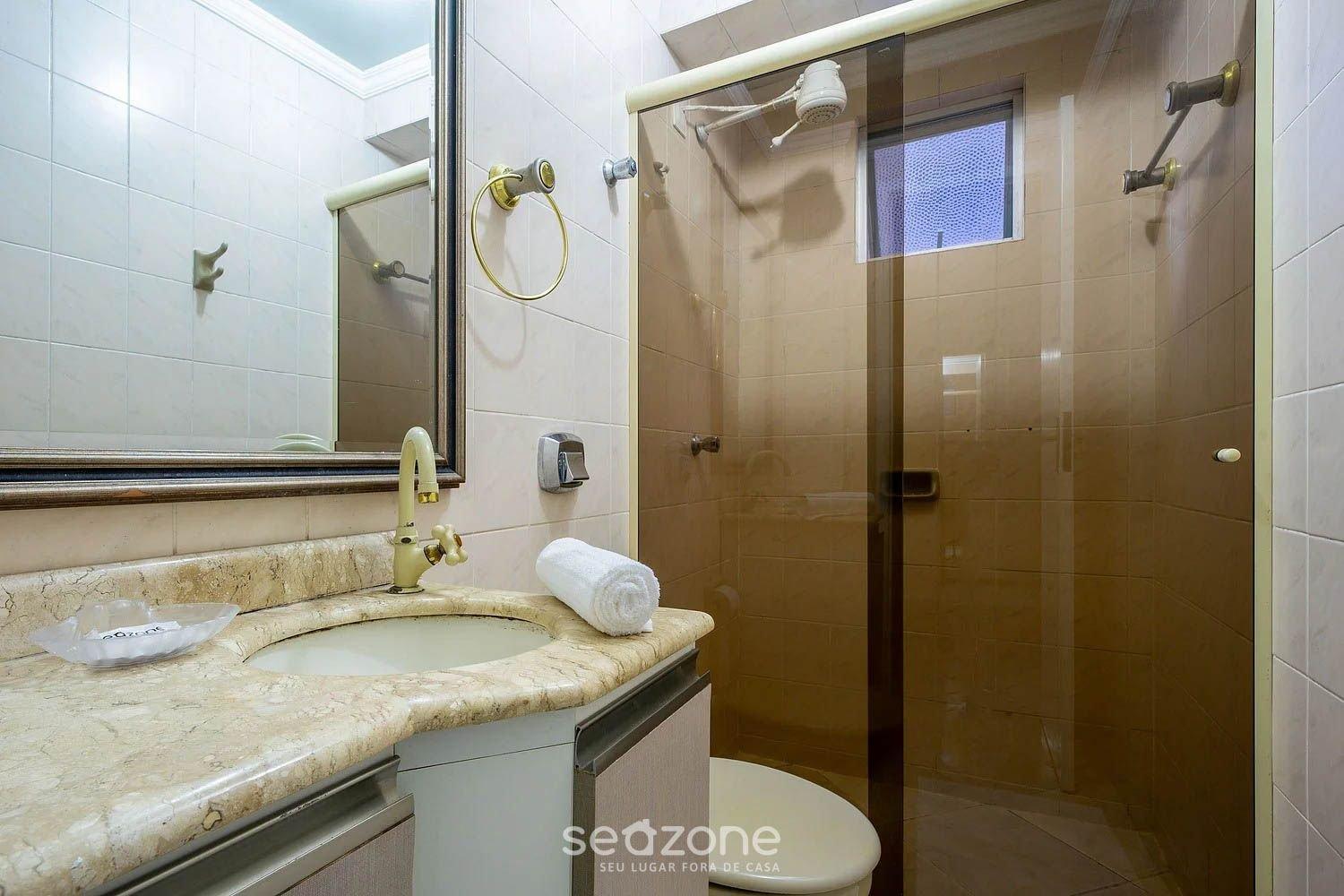 3 bedroom apt 100m fr/ the central beach BC EDG401