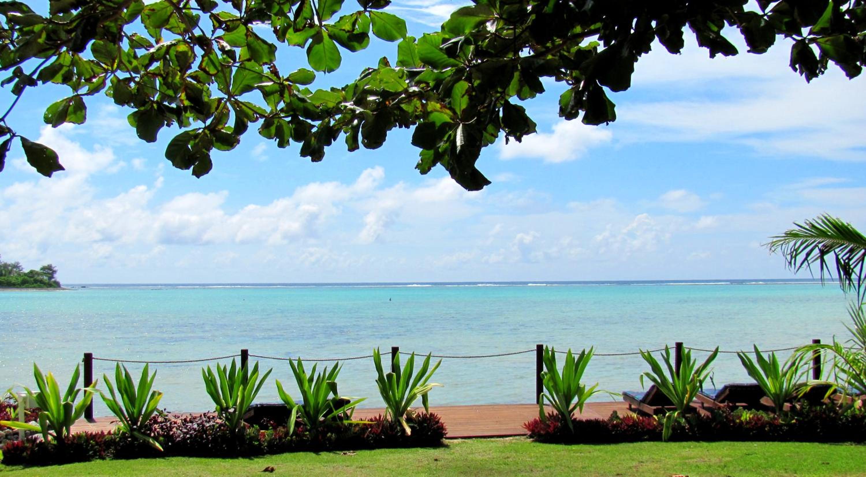 Muri Beach Resort
