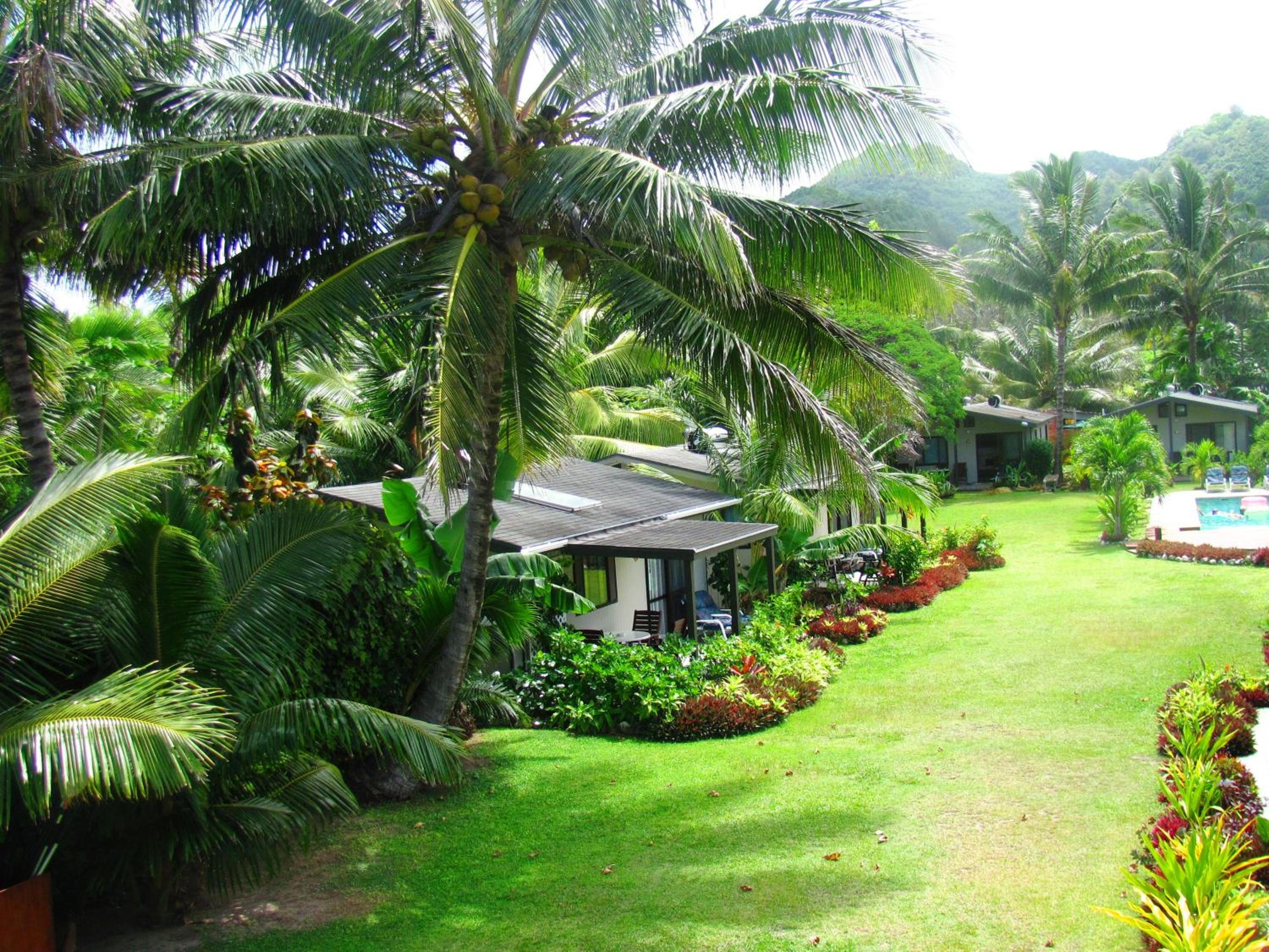 Muri Beach Resort