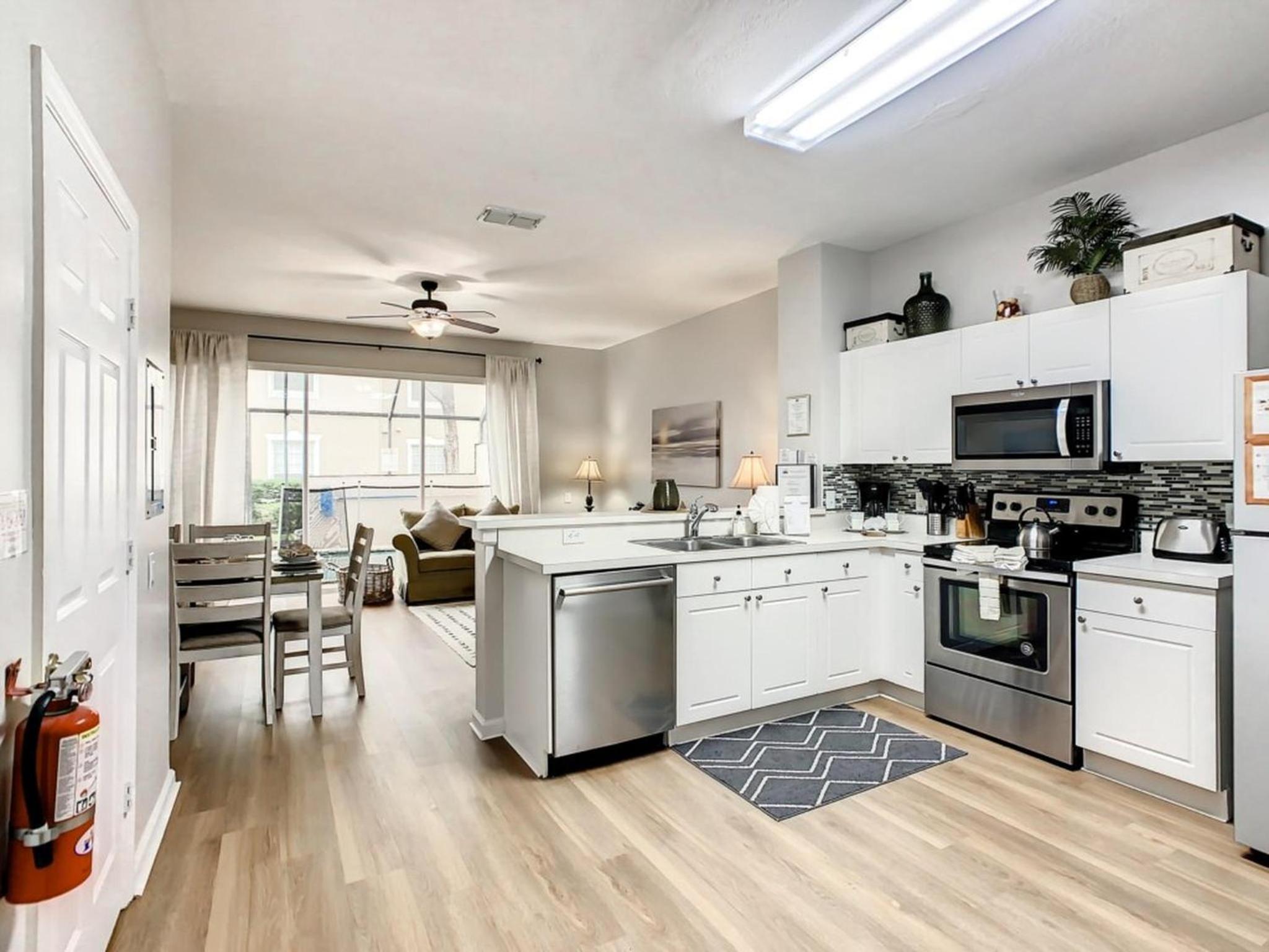 Windsor Palms Townhome w/Private Pool Near Disney