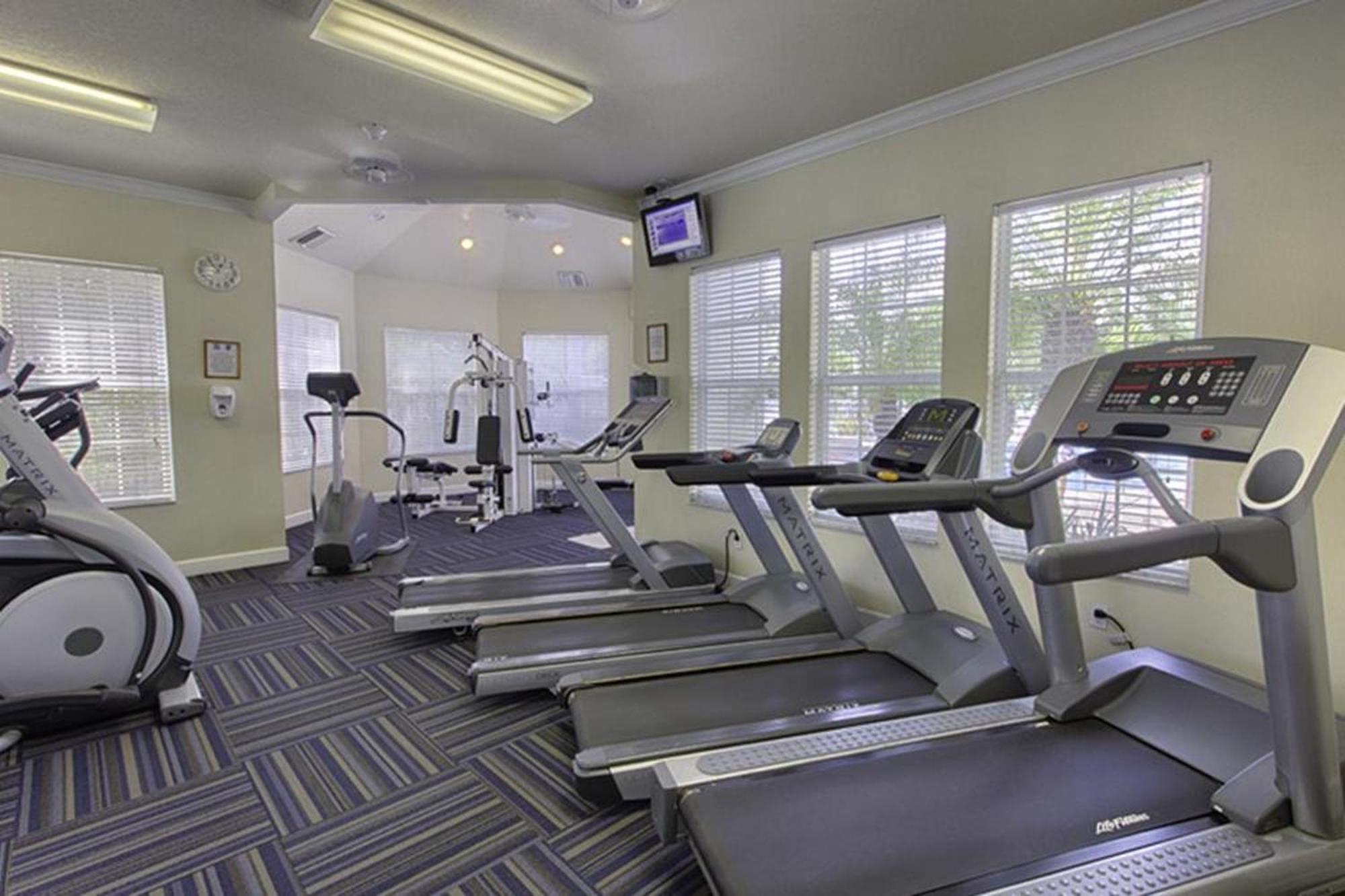 Windsor Palms Townhome w/Private Pool Near Disney
