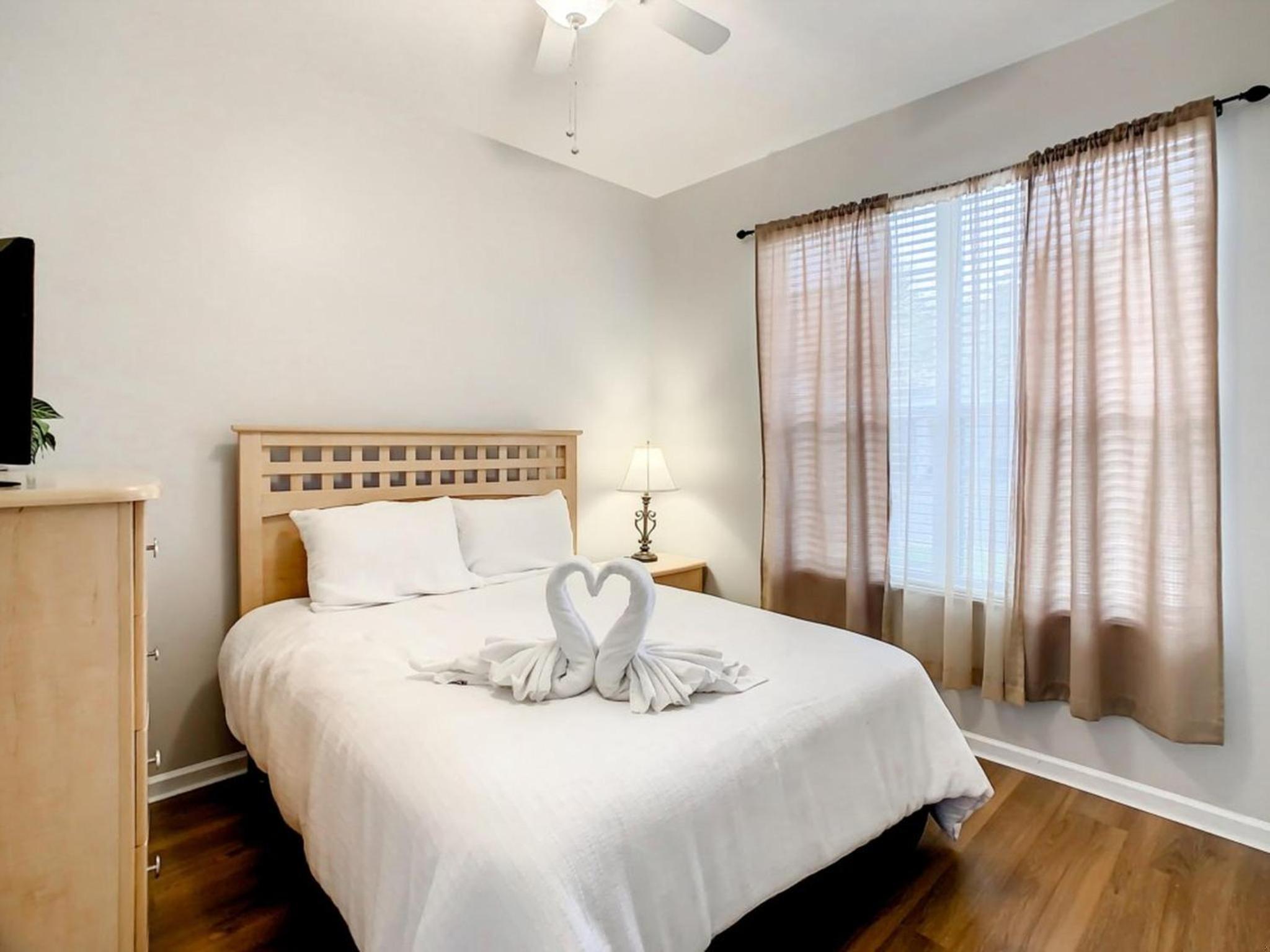 Windsor Palms Townhome w/Private Pool Near Disney