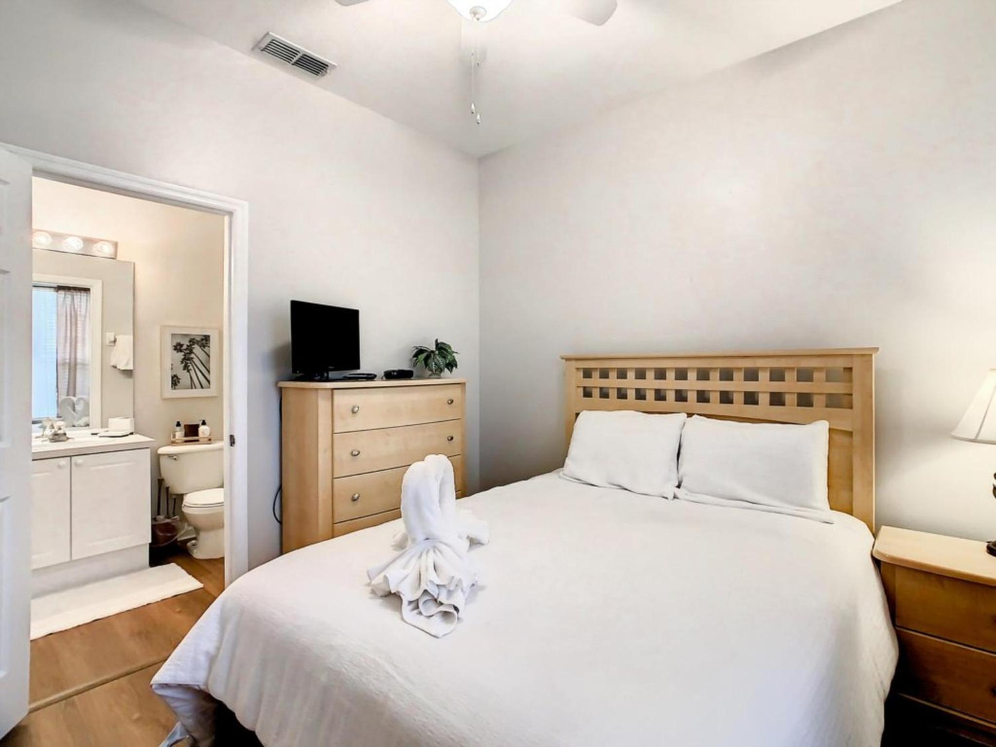 Windsor Palms Townhome w/Private Pool Near Disney