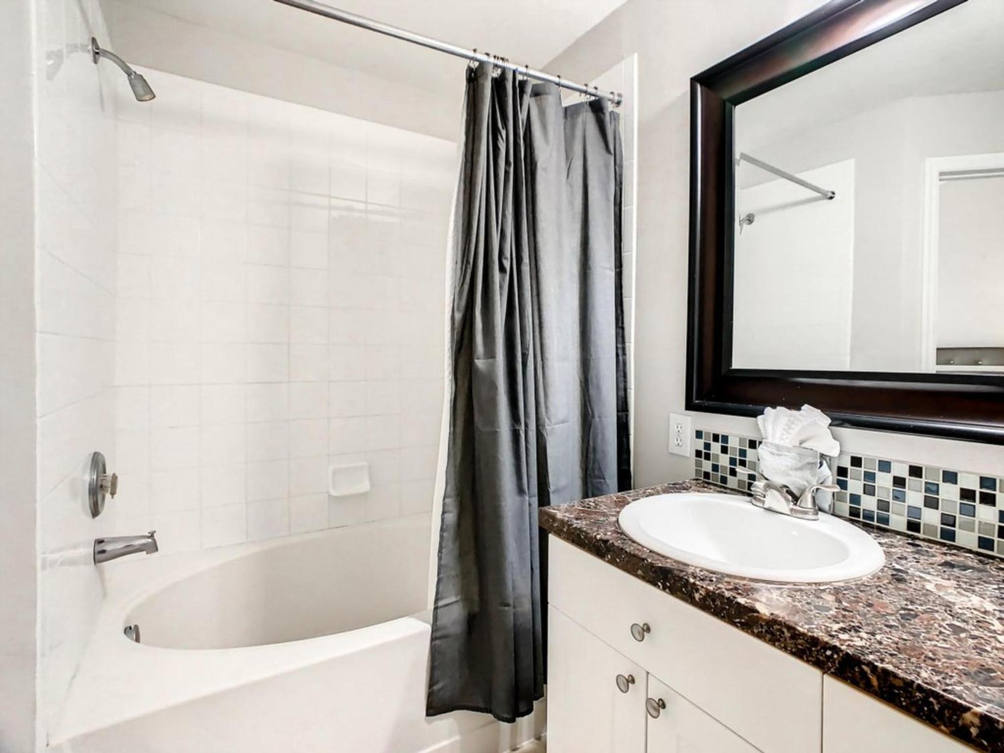 Windsor Palms Townhome w/Private Pool Near Disney
