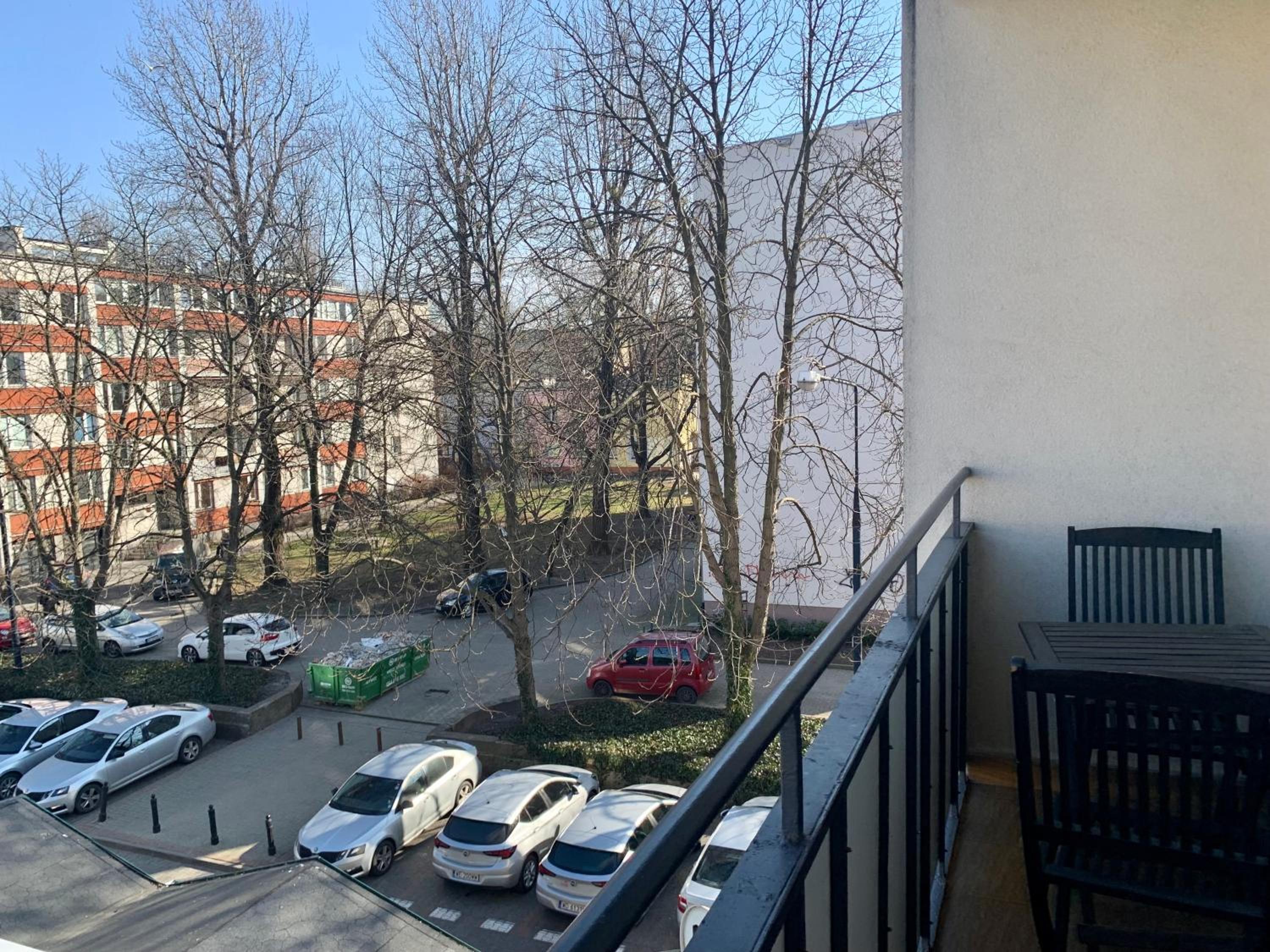 Perfect location two bedrooms with balkony
