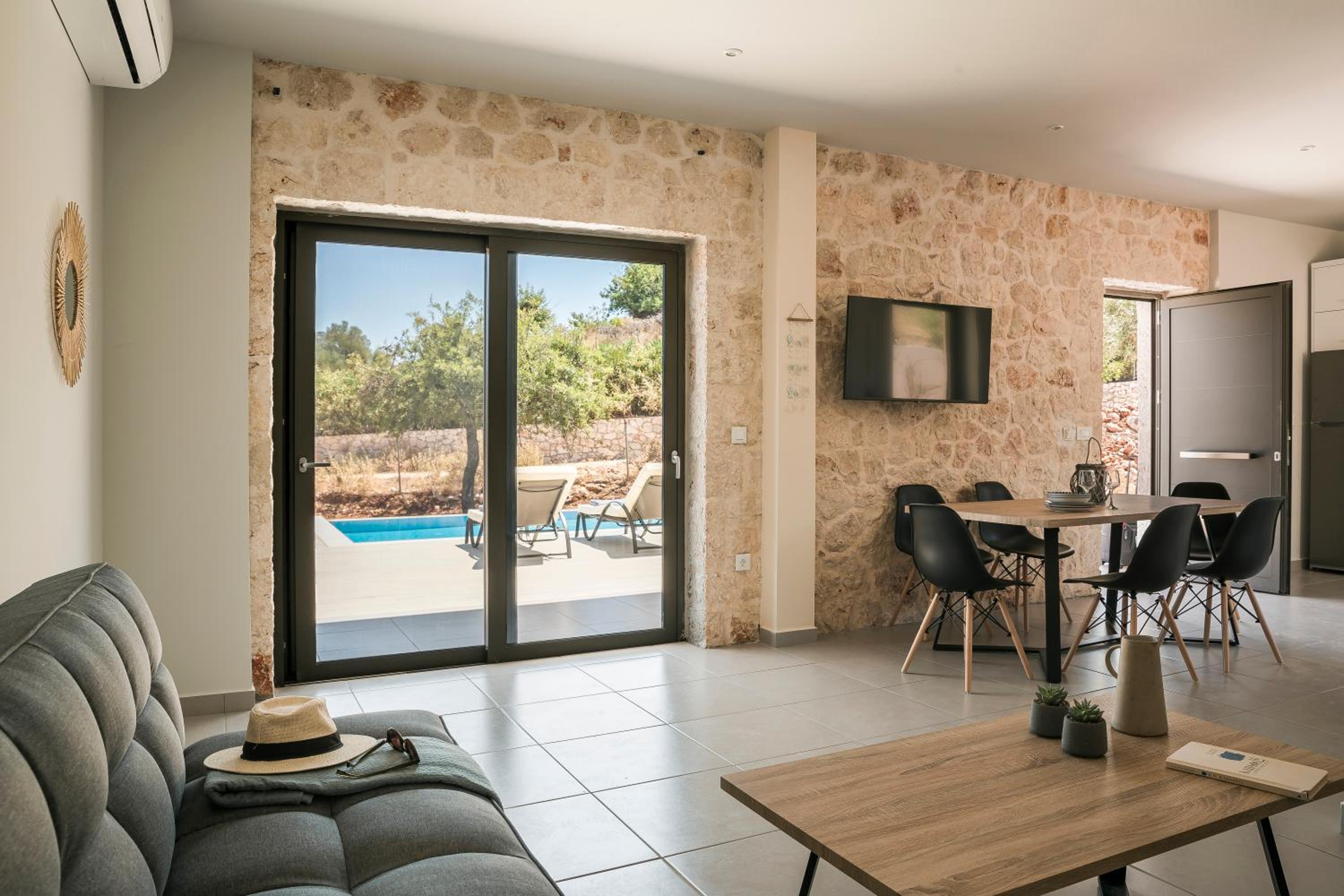 Petradi Villas Skala