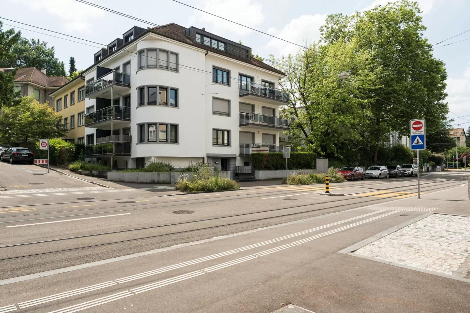 BASELiving Studio - Near ESC - Bahnhof SBB - St Jakob