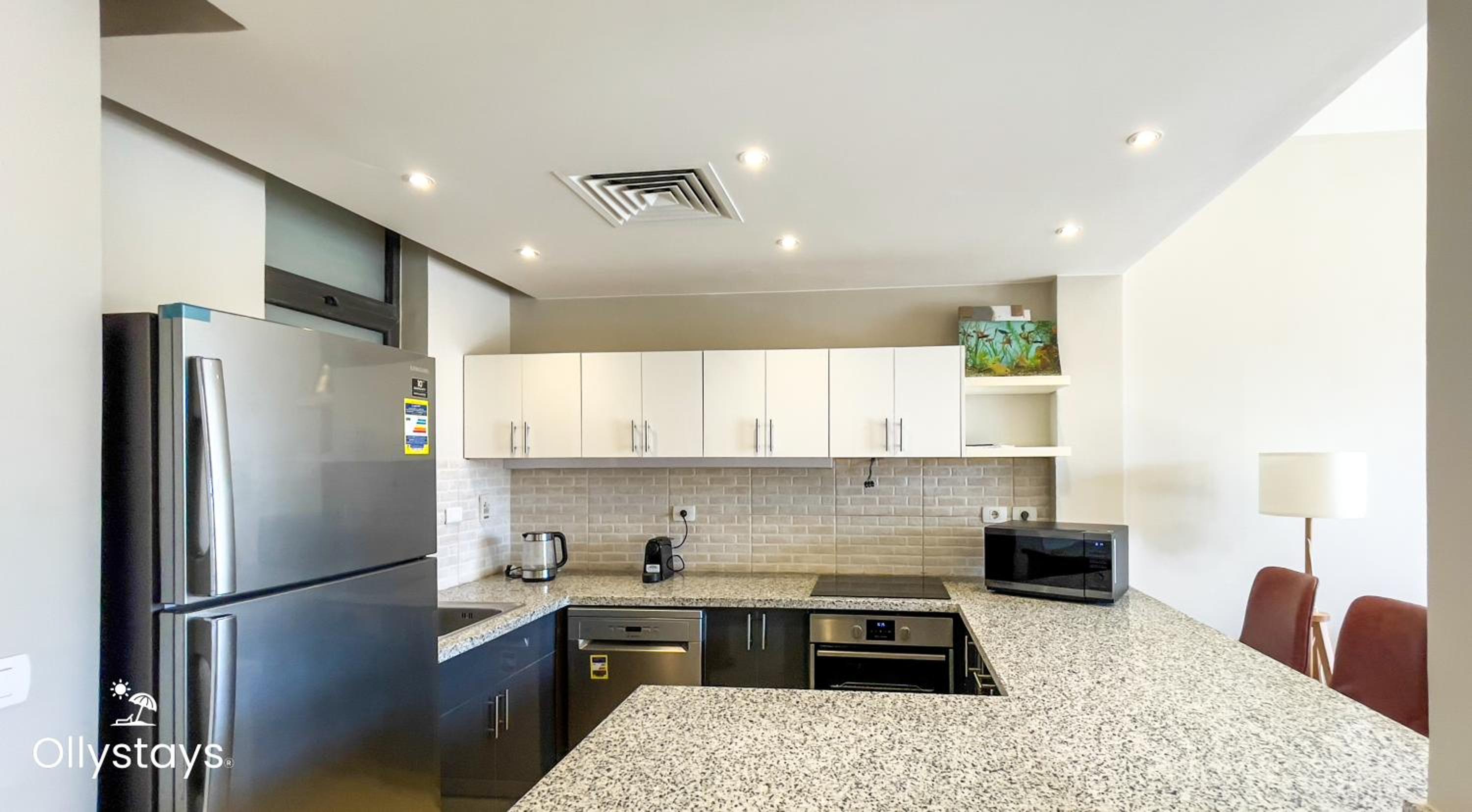 Ollystays Tawila 3BR Townhouse Shared Pool