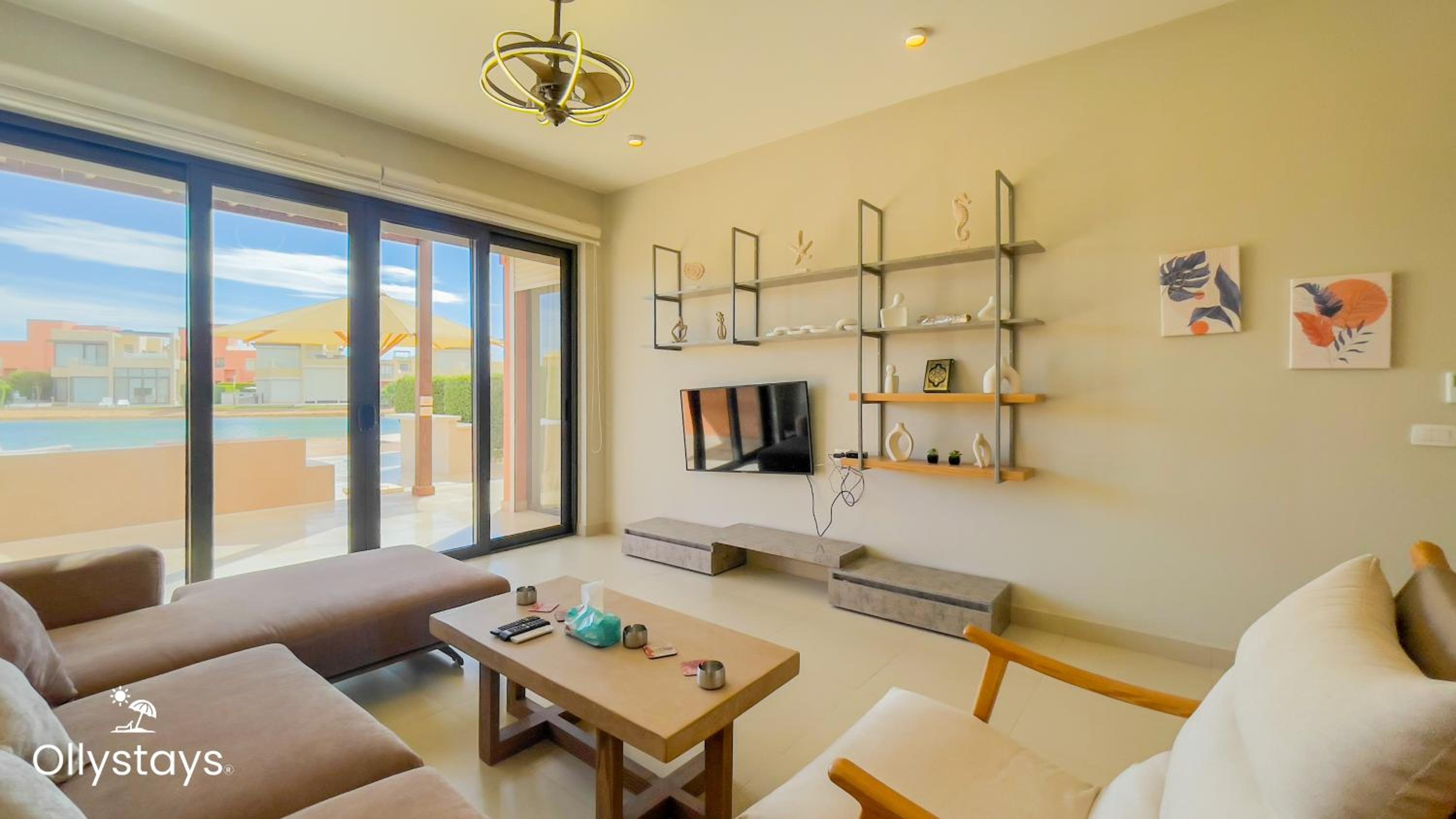 Ollystays Tawila 3BR Townhouse Shared Pool