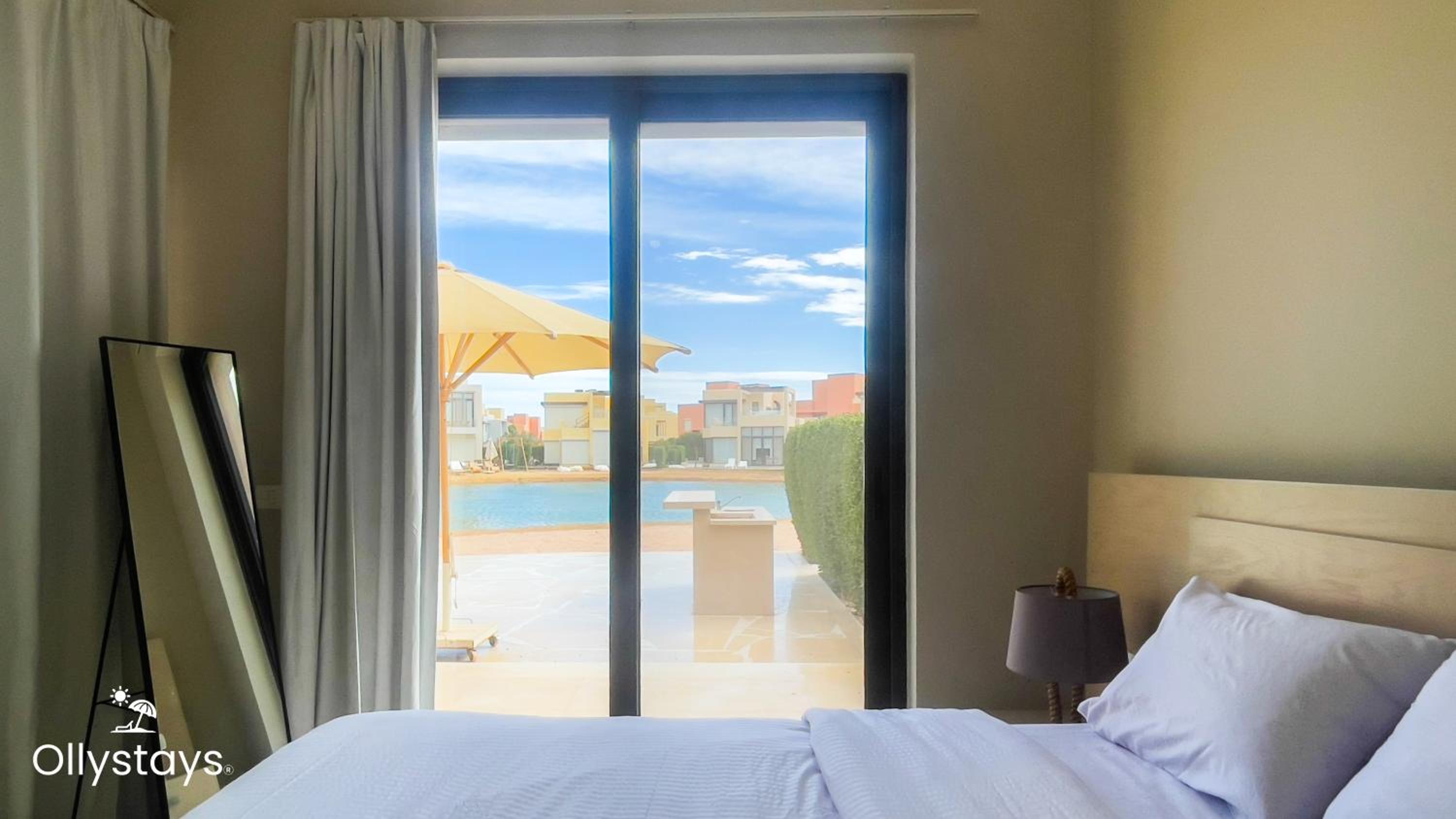 Ollystays Tawila 3BR Townhouse Shared Pool