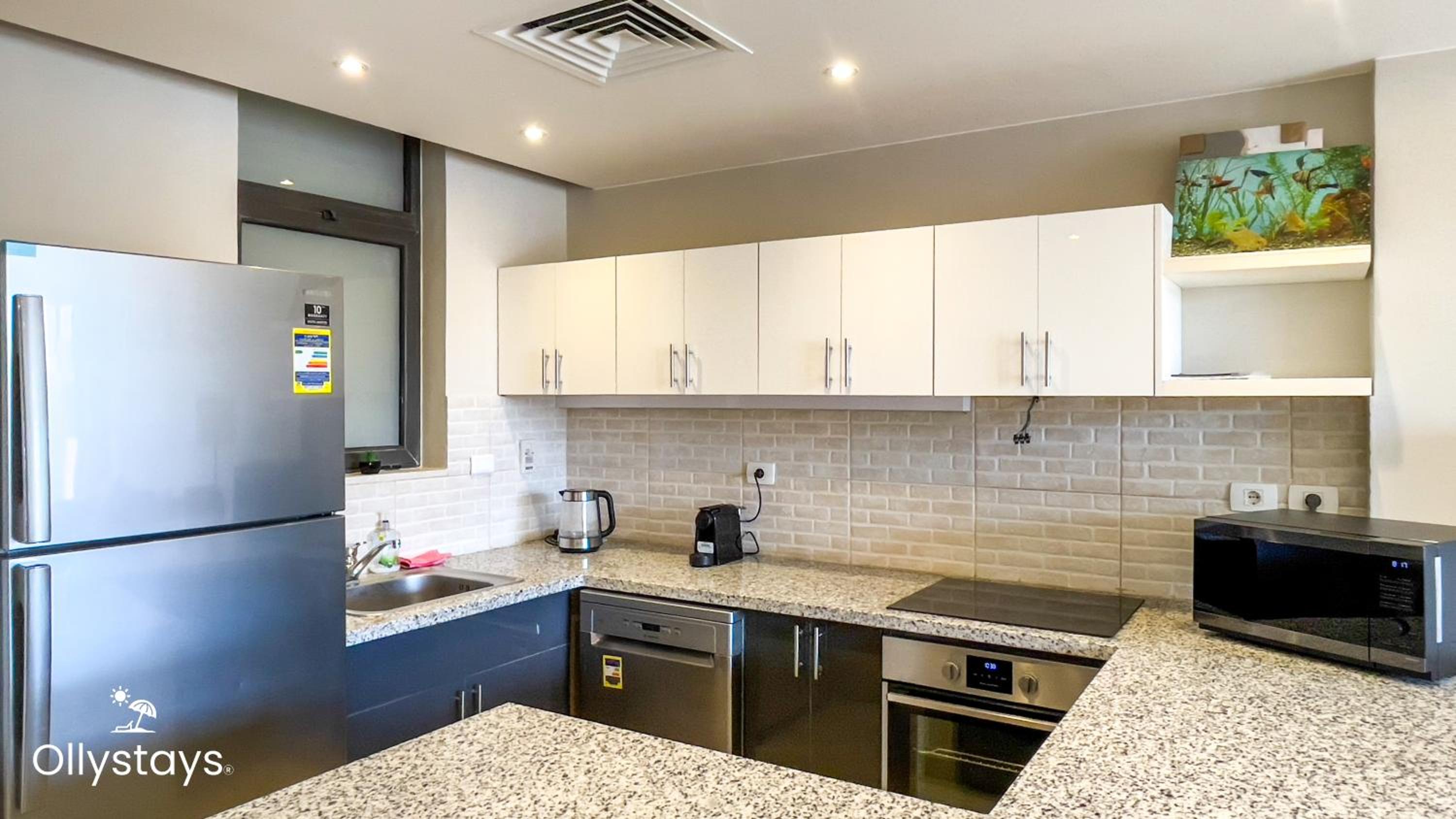 Ollystays Tawila 3BR Townhouse Shared Pool