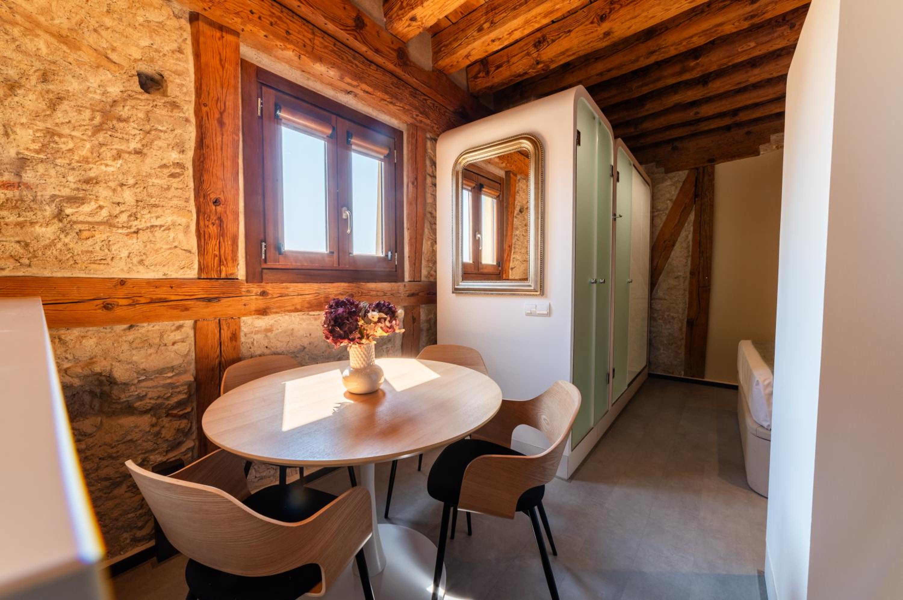Apartamentos Santa Fe - Calle Armas by Toledo AP