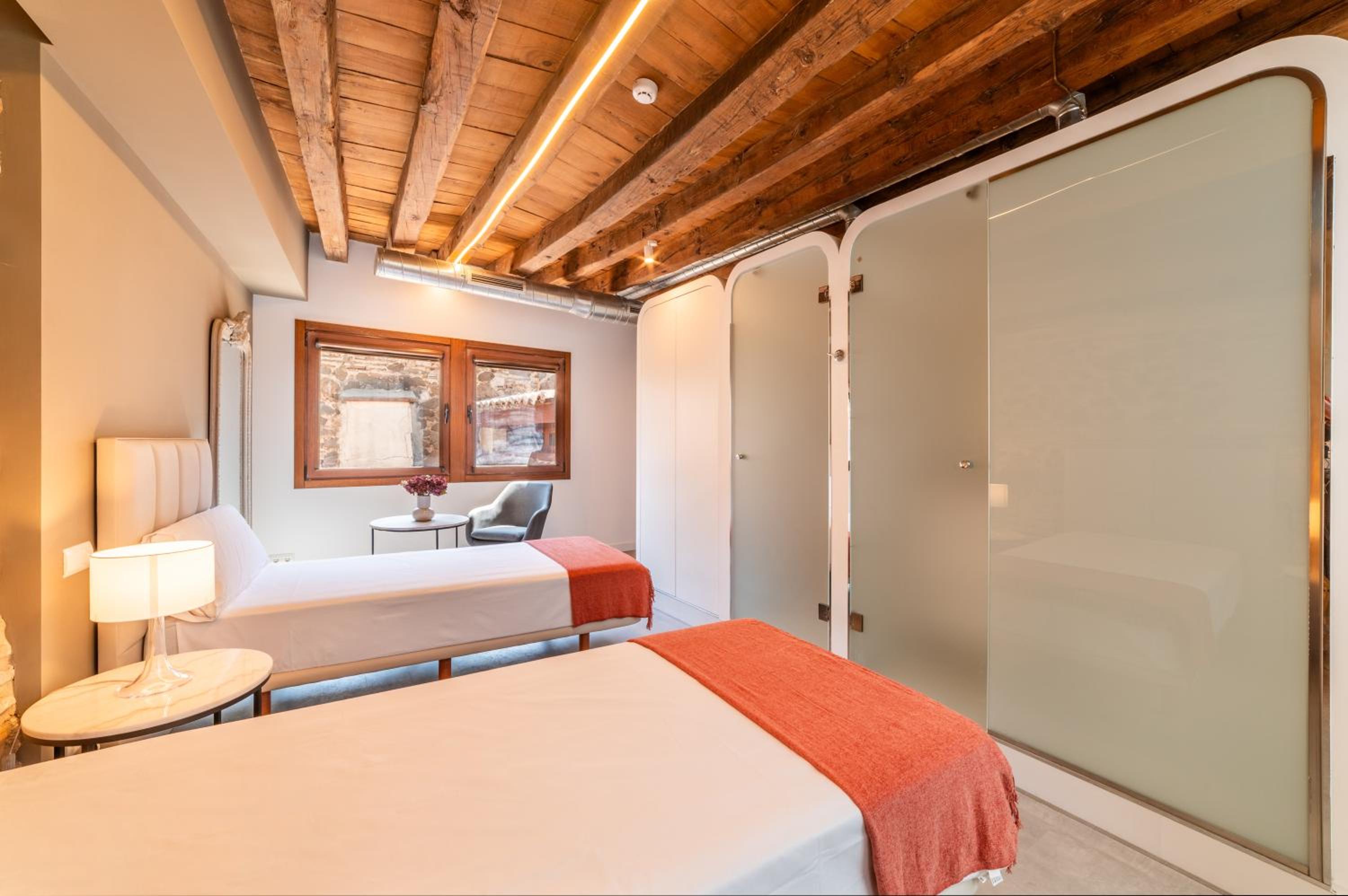 Apartamentos Santa Fe - Calle Armas by Toledo AP