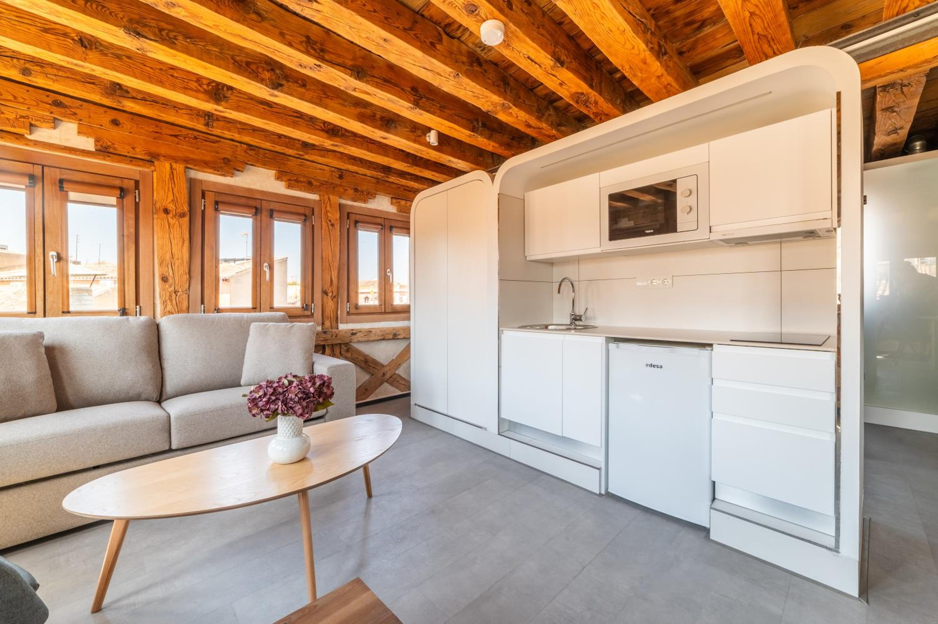 Apartamentos Santa Fe - Calle Armas by Toledo AP