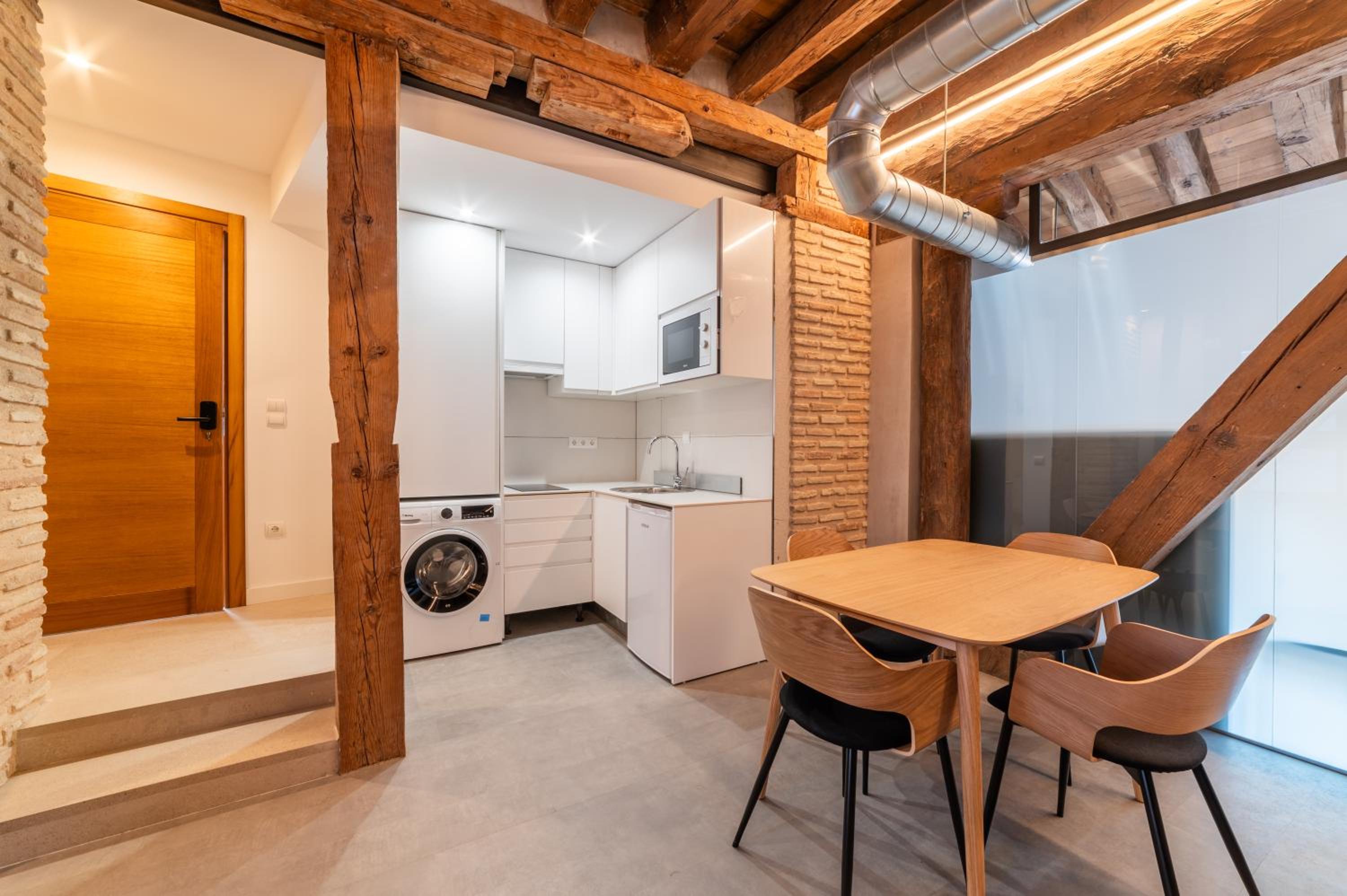 Apartamentos Santa Fe - Calle Armas by Toledo AP