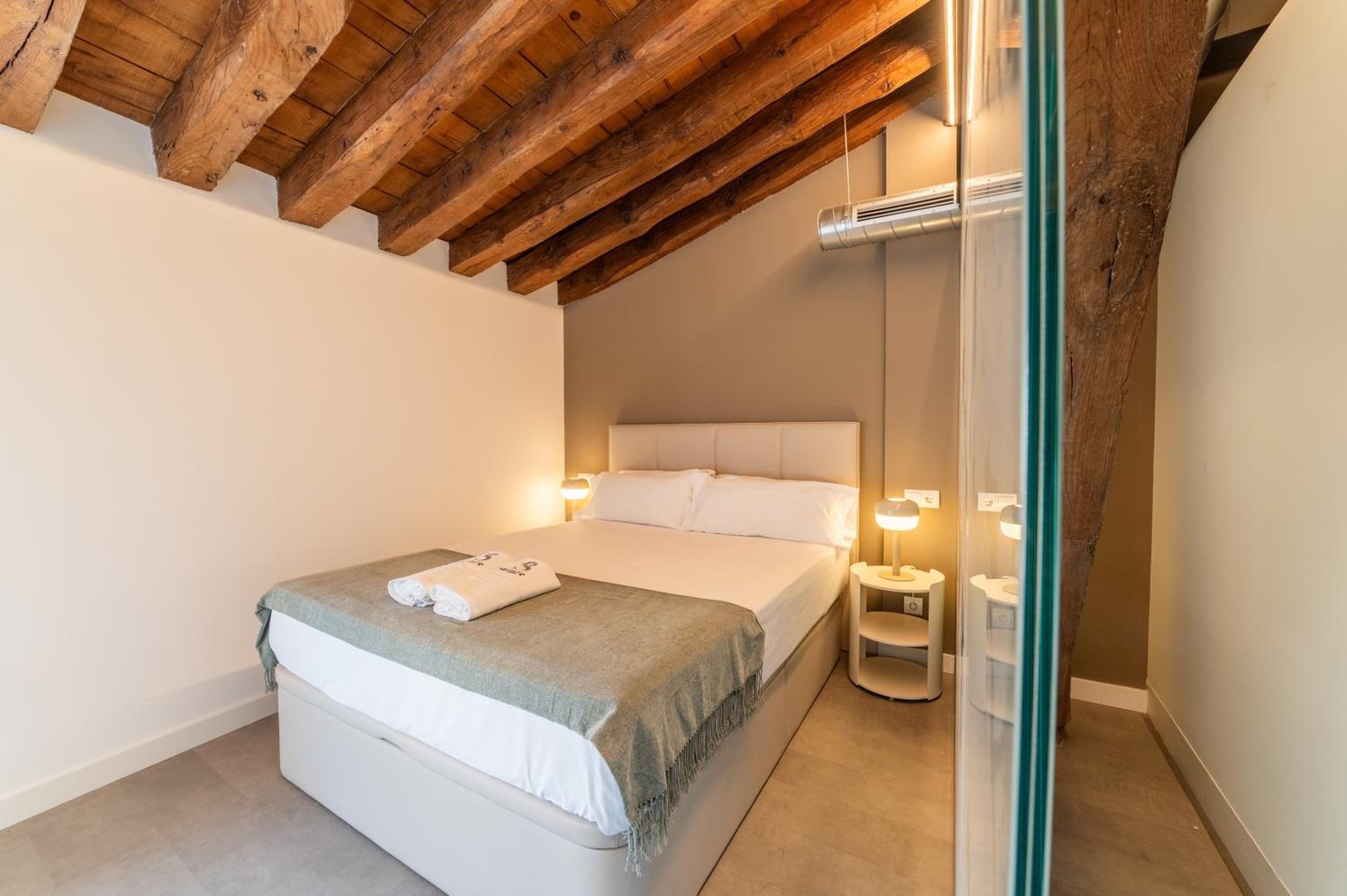 Apartamentos Santa Fe - Calle Armas by Toledo AP