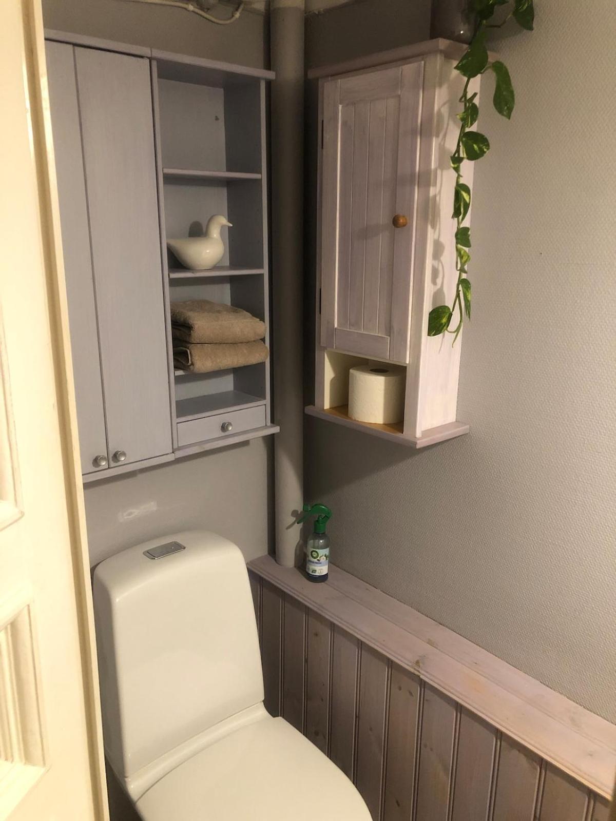 Central penthouse rooms near ferry, bus, nature