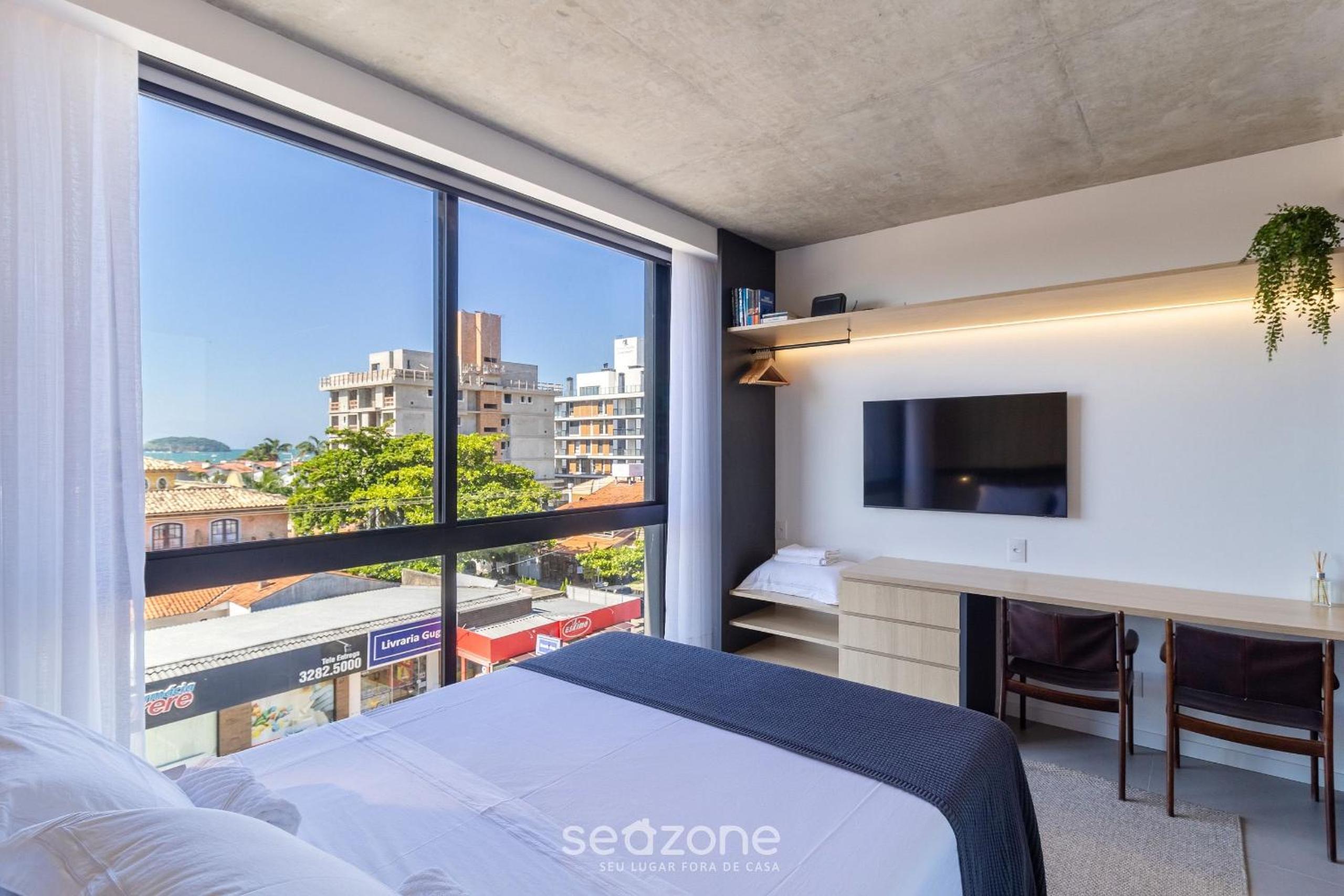 Studios in Building with Swimming Pool in Jurerê - SOT