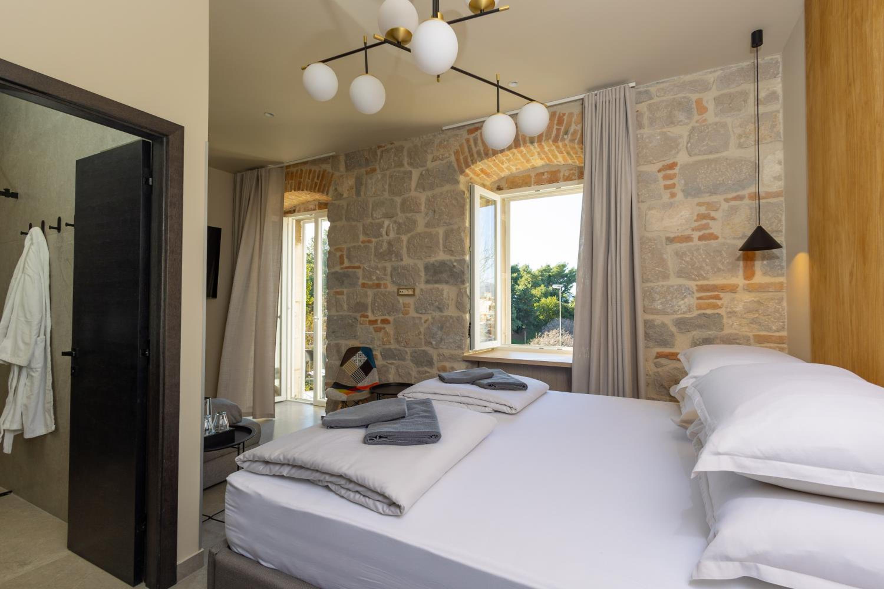 East Coast Deluxe Rooms