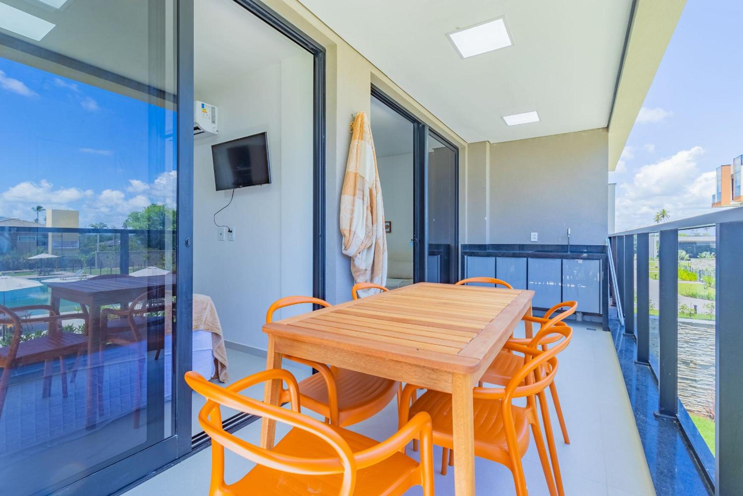 Cais Eco #109 - Apt with balcony by Carpediem